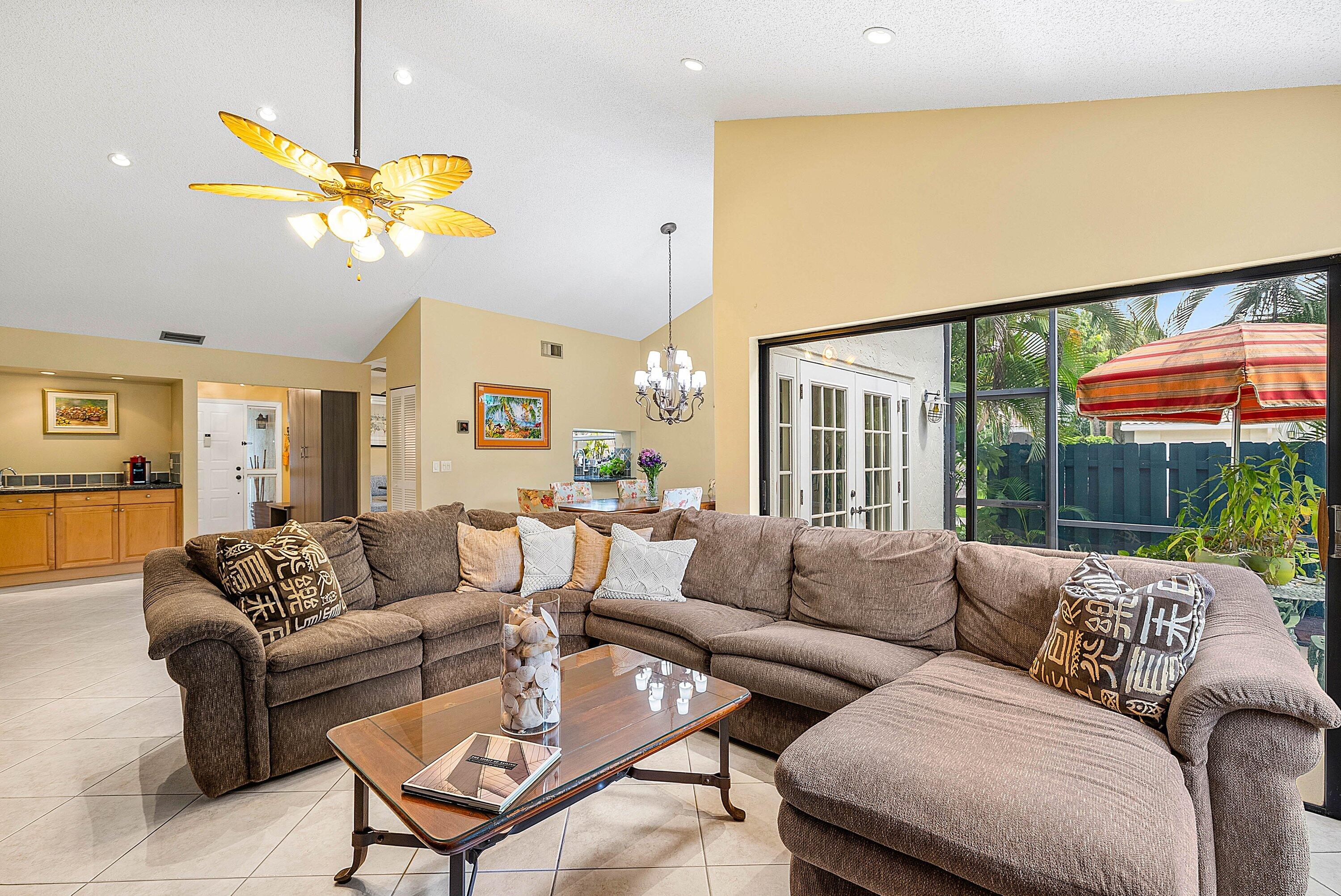 6104 Belleza Lane