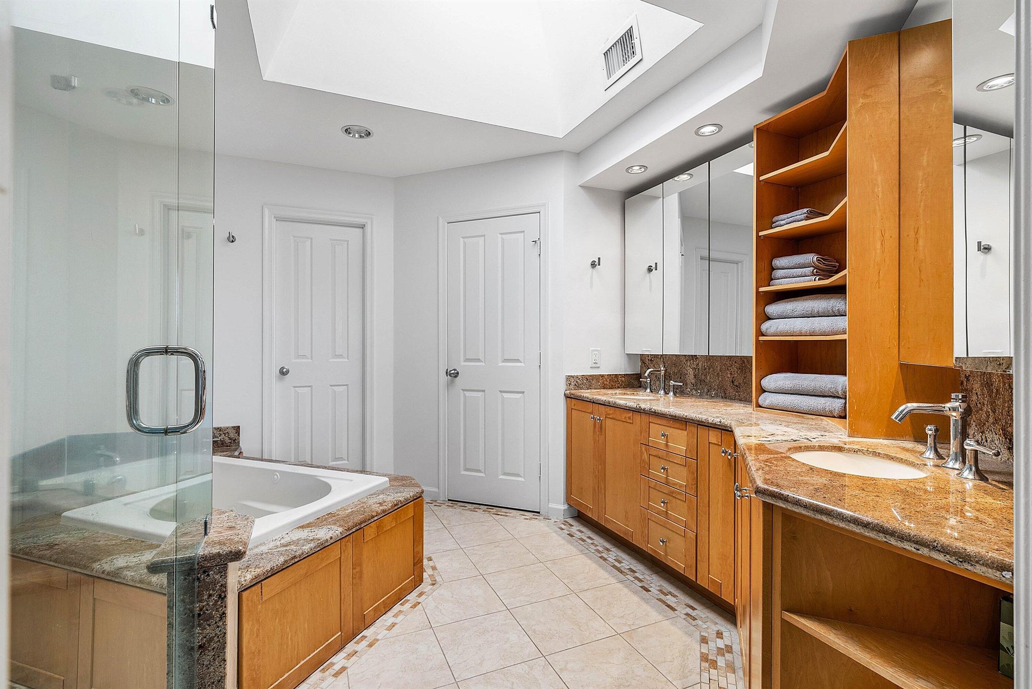 5338 NW 26th Circle S