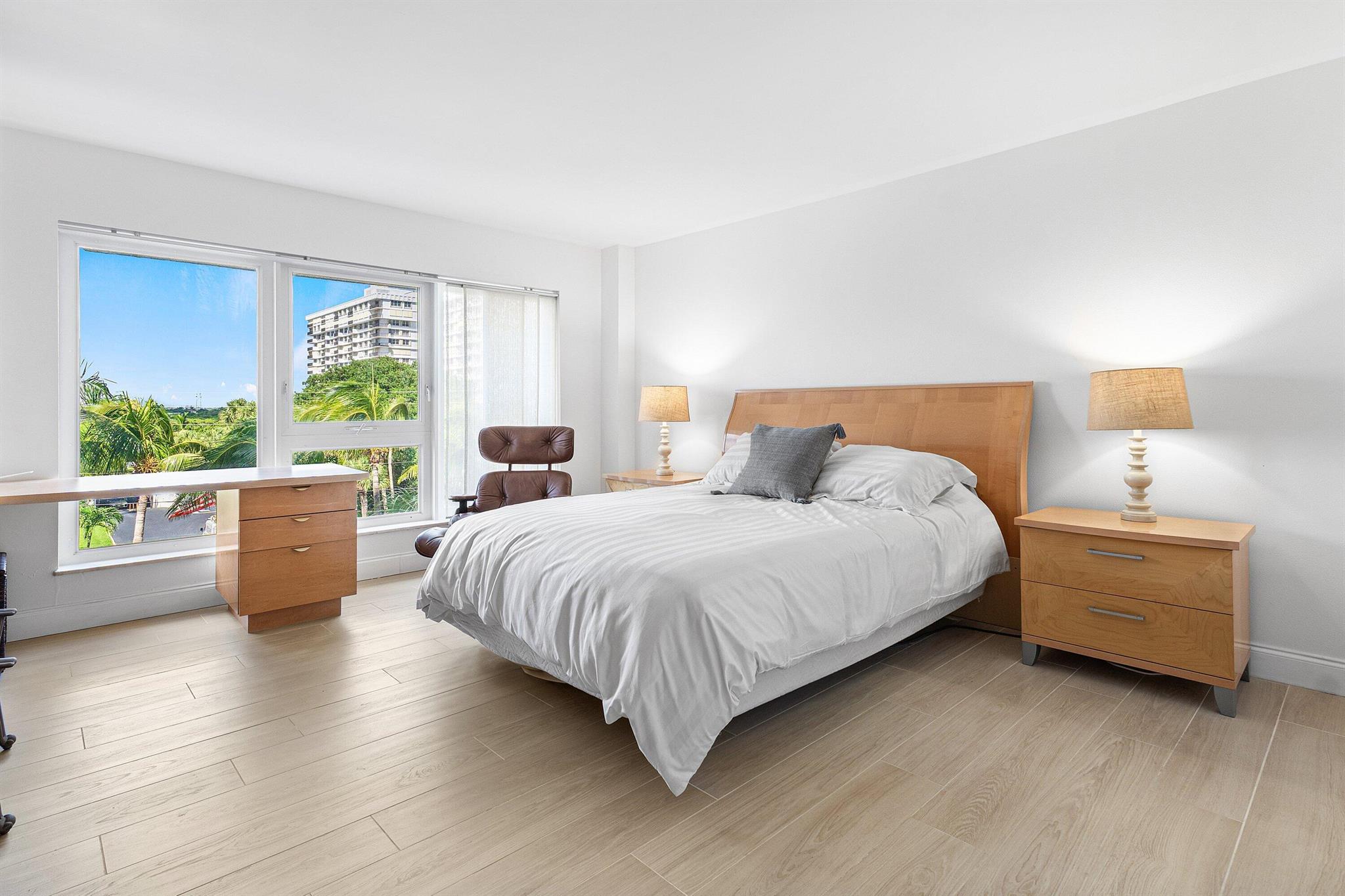 2066 N Ocean Boulevard 4nw