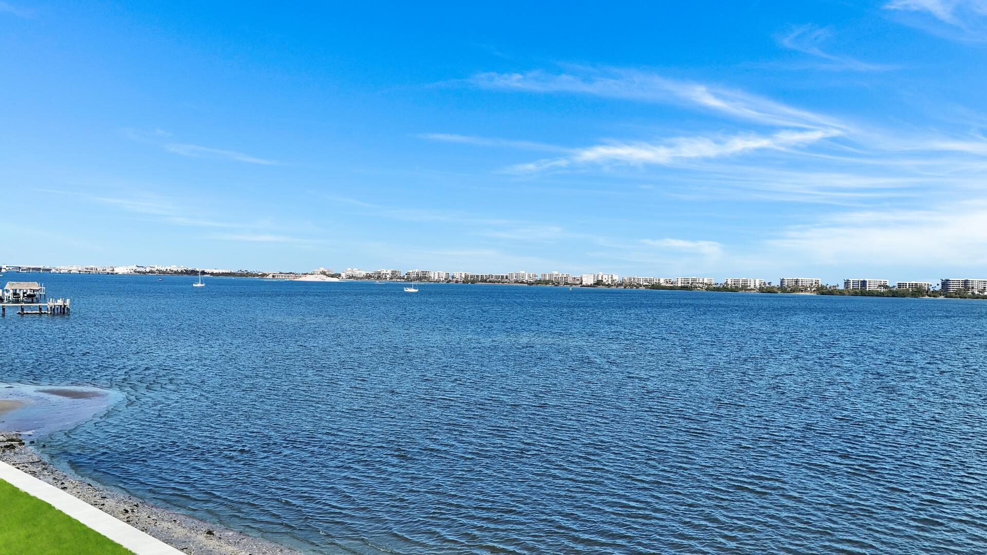 1516 S Lakeside Drive 412