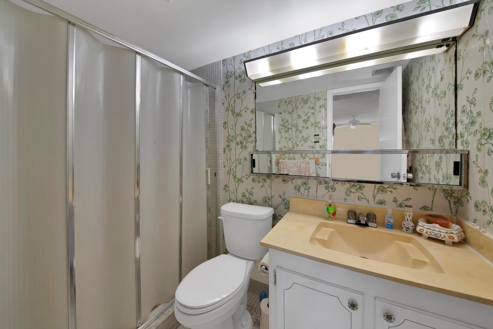 1516 S Lakeside Drive 412