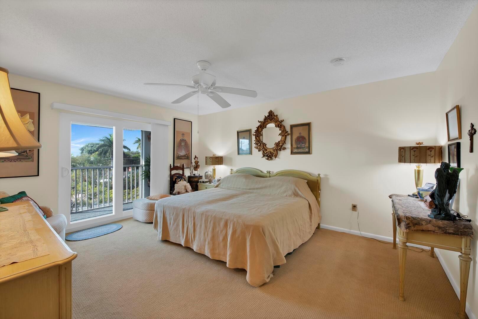 1516 S Lakeside Drive 412