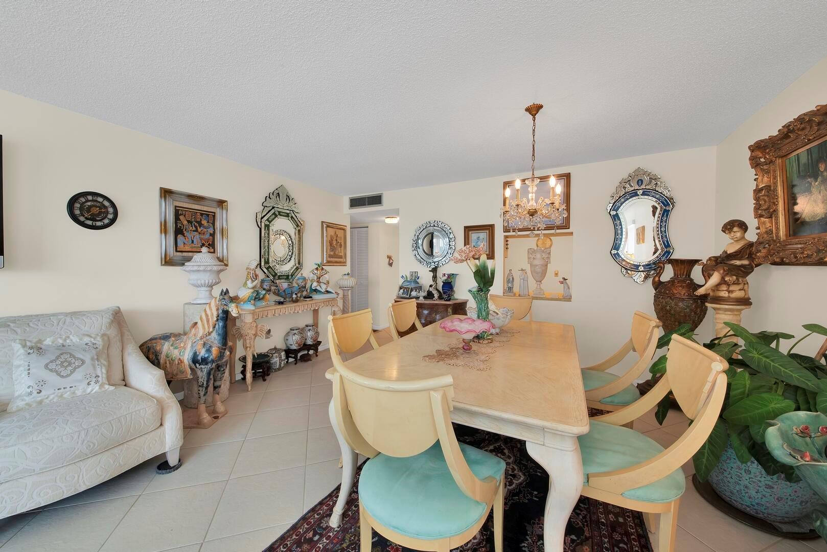 1516 S Lakeside Drive 412