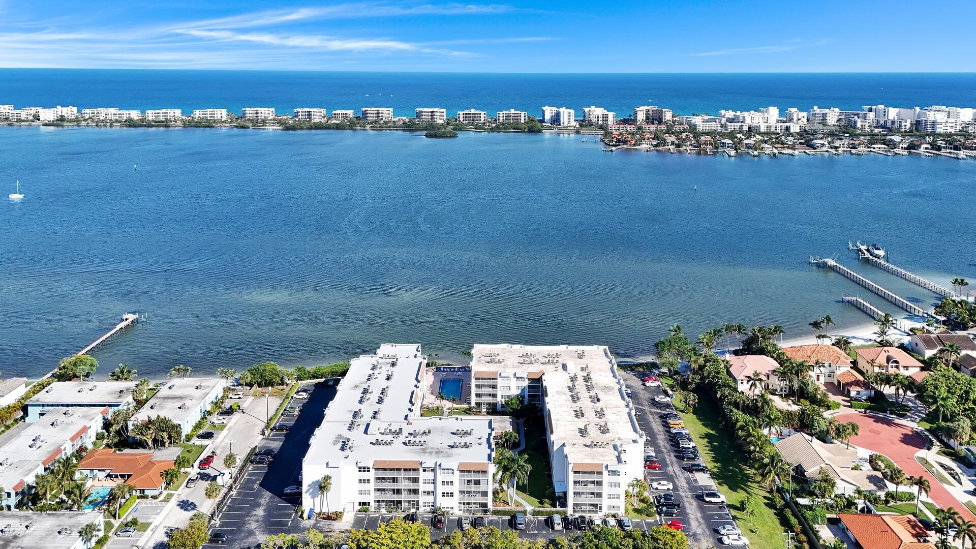 1516 S Lakeside Drive 412