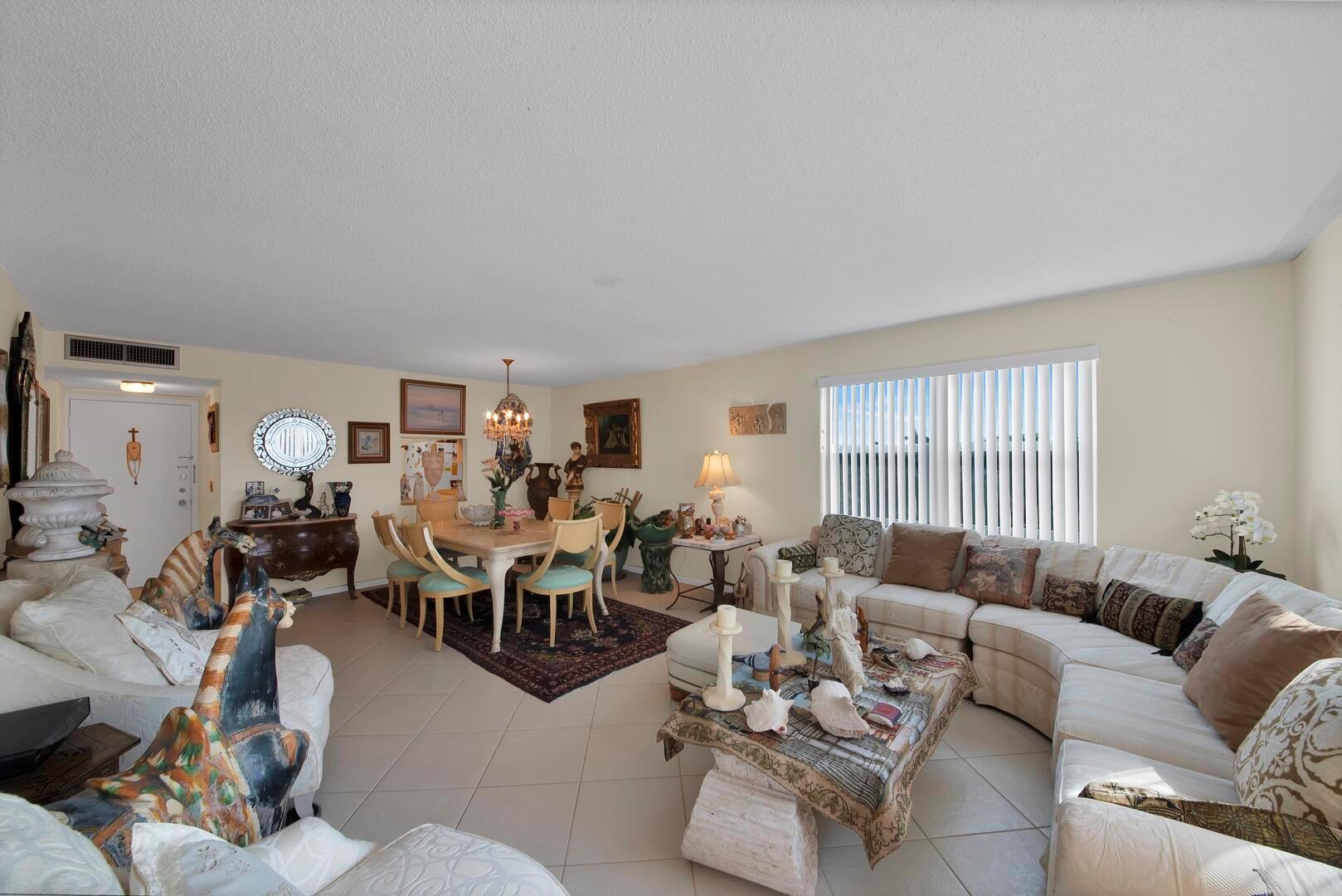 1516 S Lakeside Drive 412