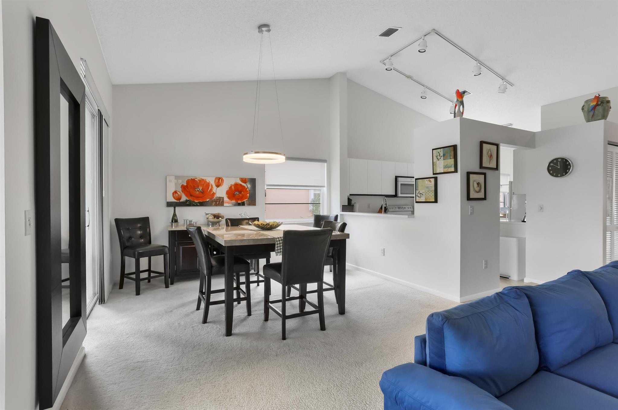 9927 Seacrest Circle 202