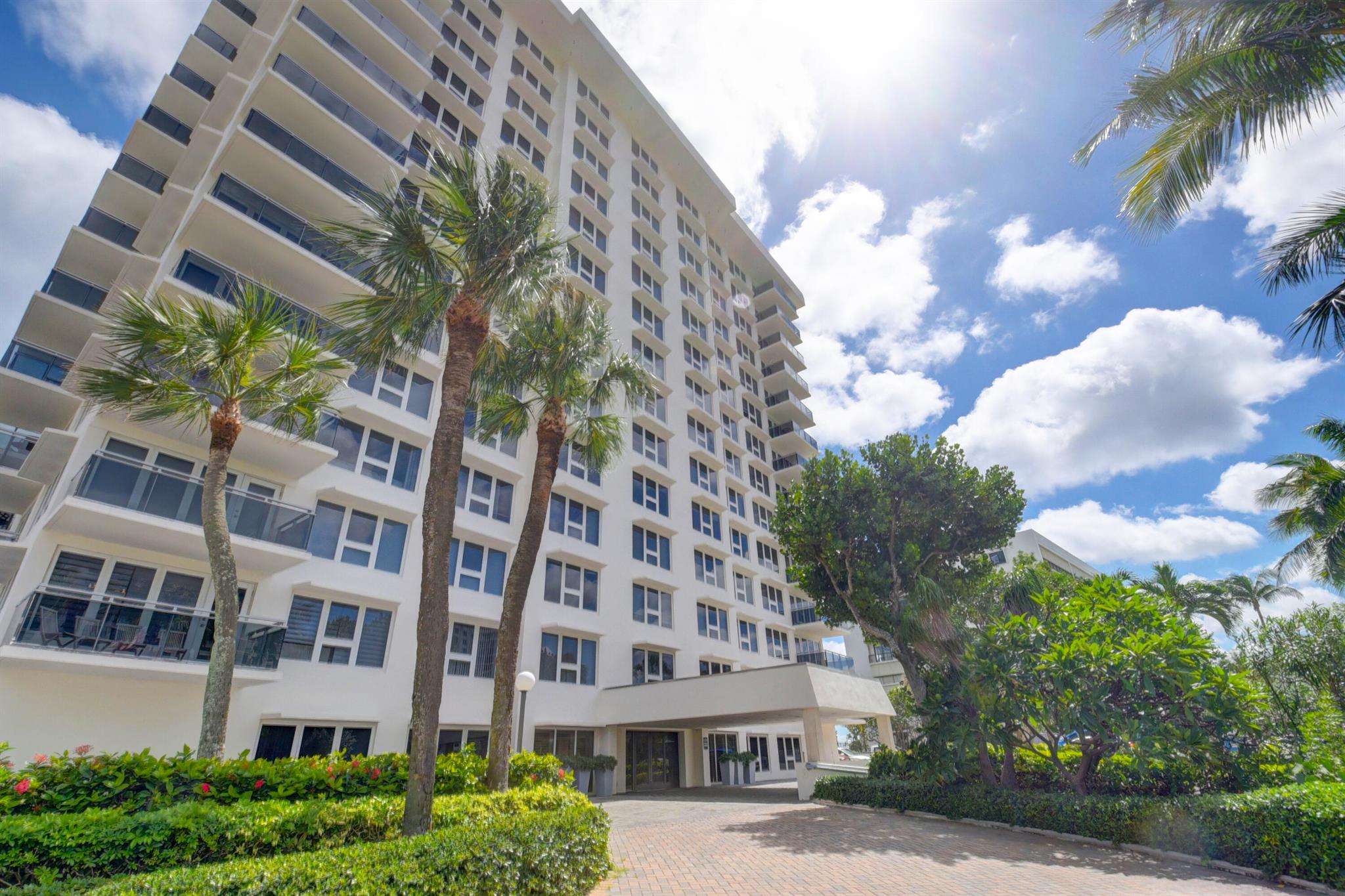 2066 N Ocean Boulevard 14sw