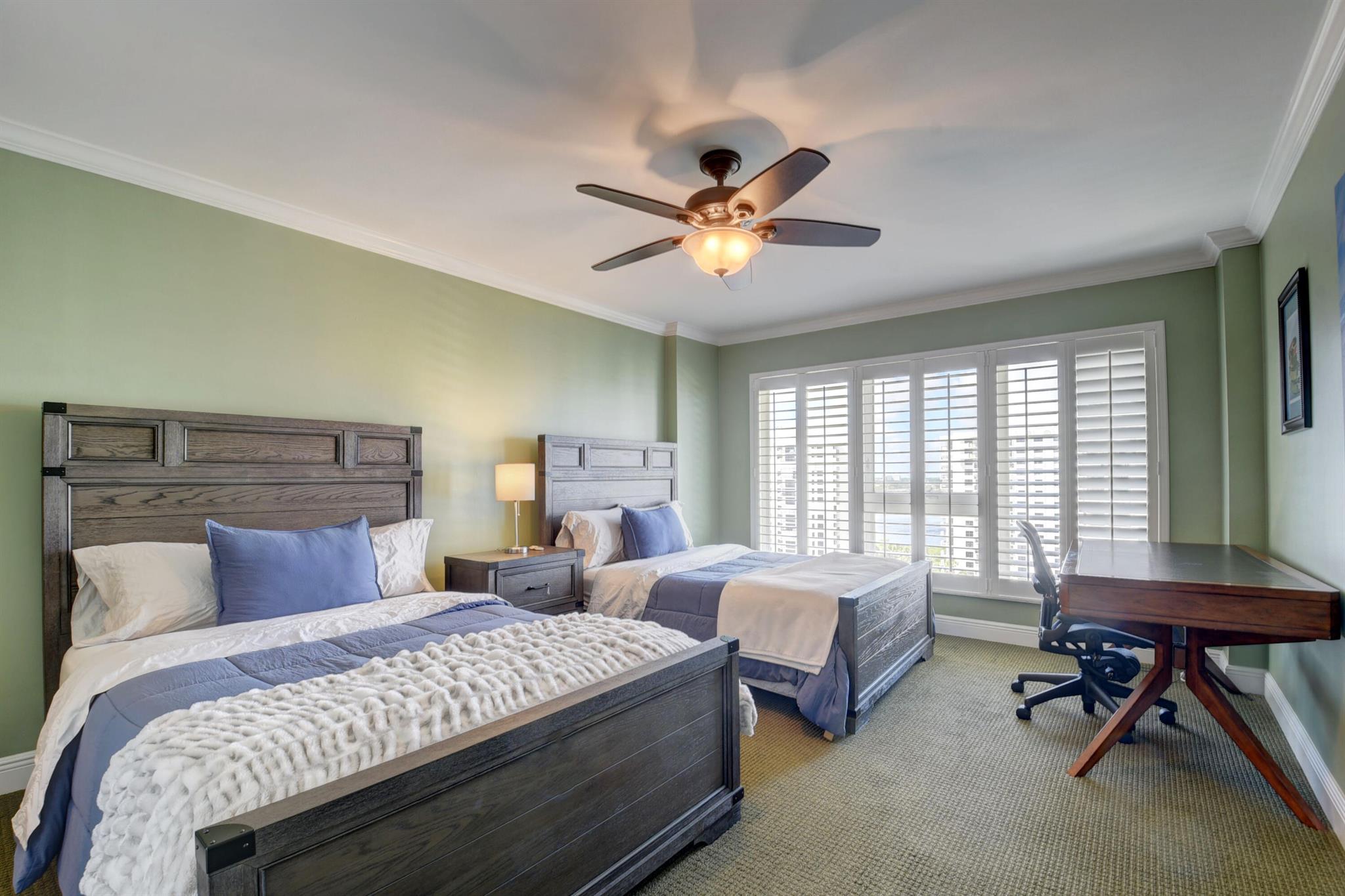 2066 N Ocean Boulevard 14sw