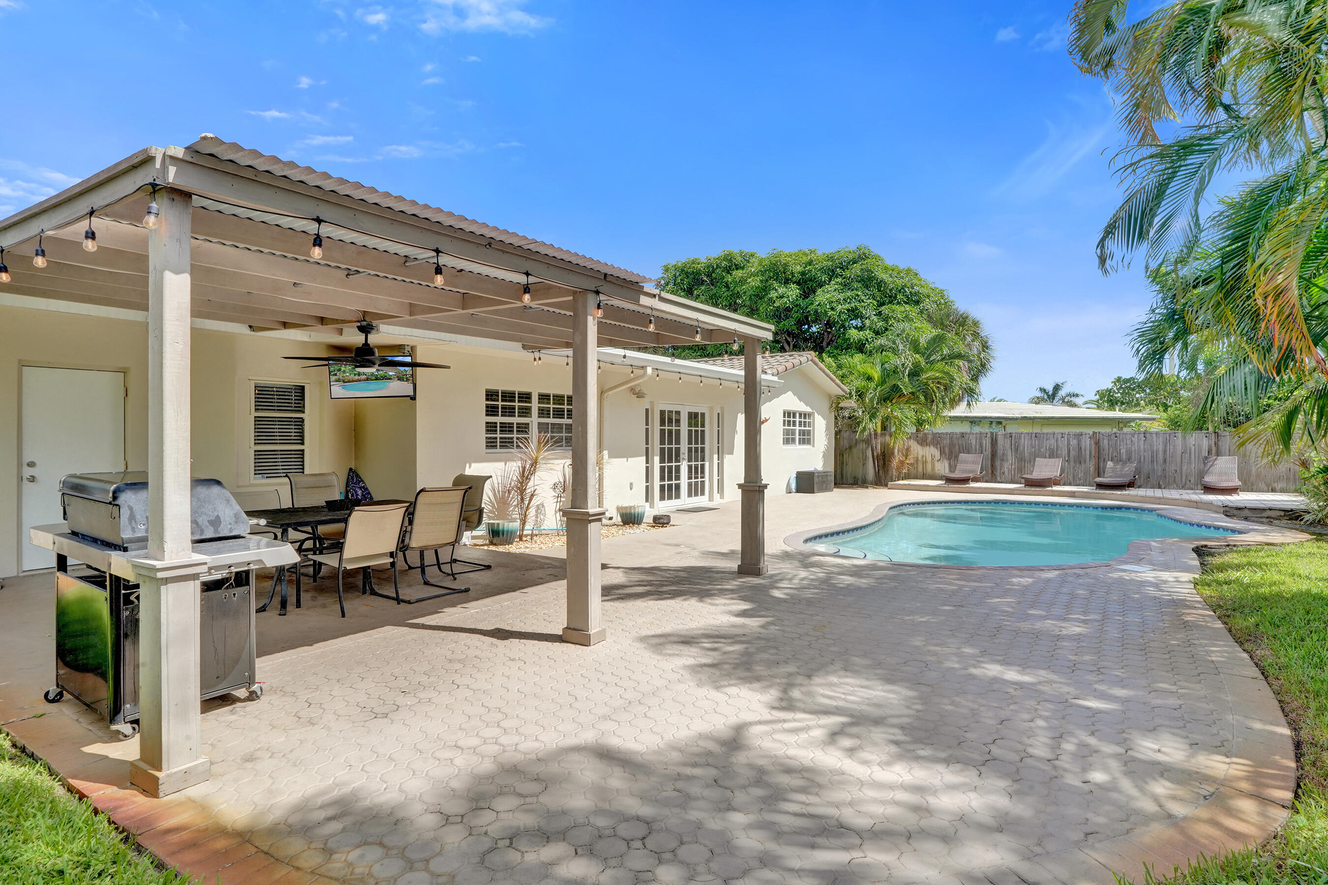 1440 SE 4th Court