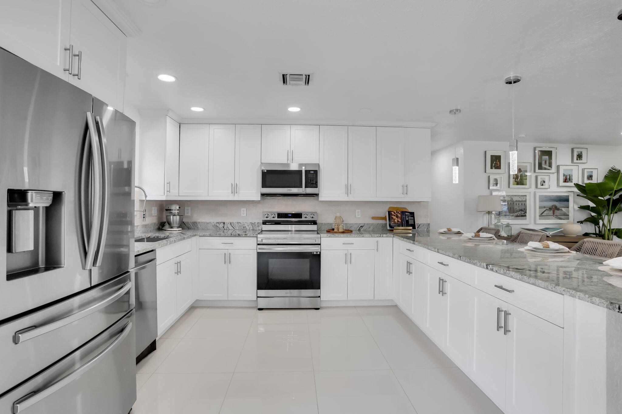 213 SW 12th Avenue