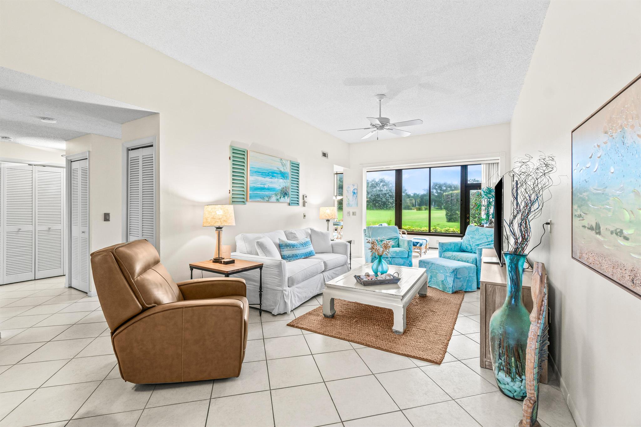 7460 La Paz Boulevard 102