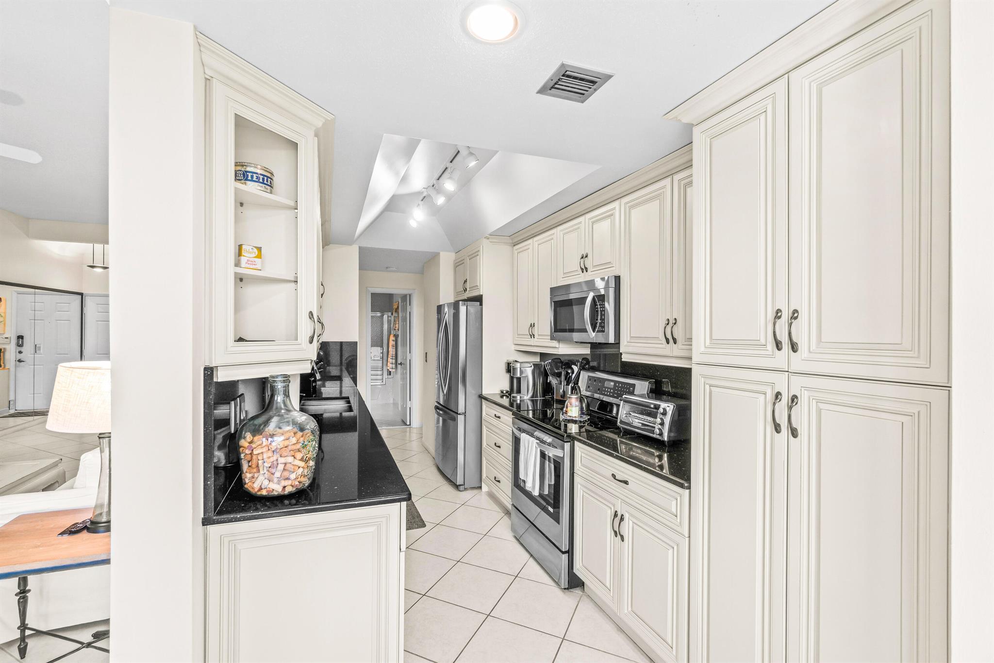 7460 La Paz Boulevard 102