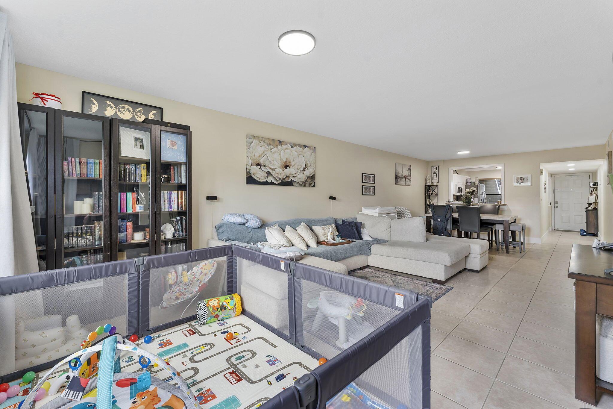 4705 Lucerne Lakes Blvd E 103