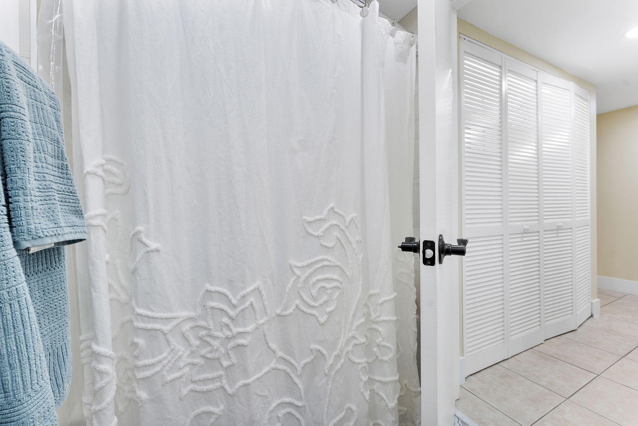 4705 Lucerne Lakes Blvd E 103