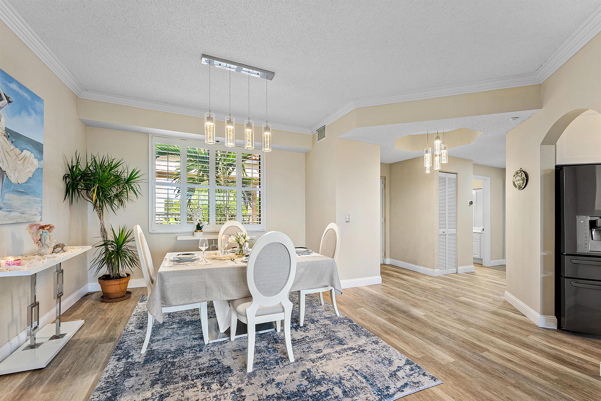 7546 La Paz Boulevard E 404