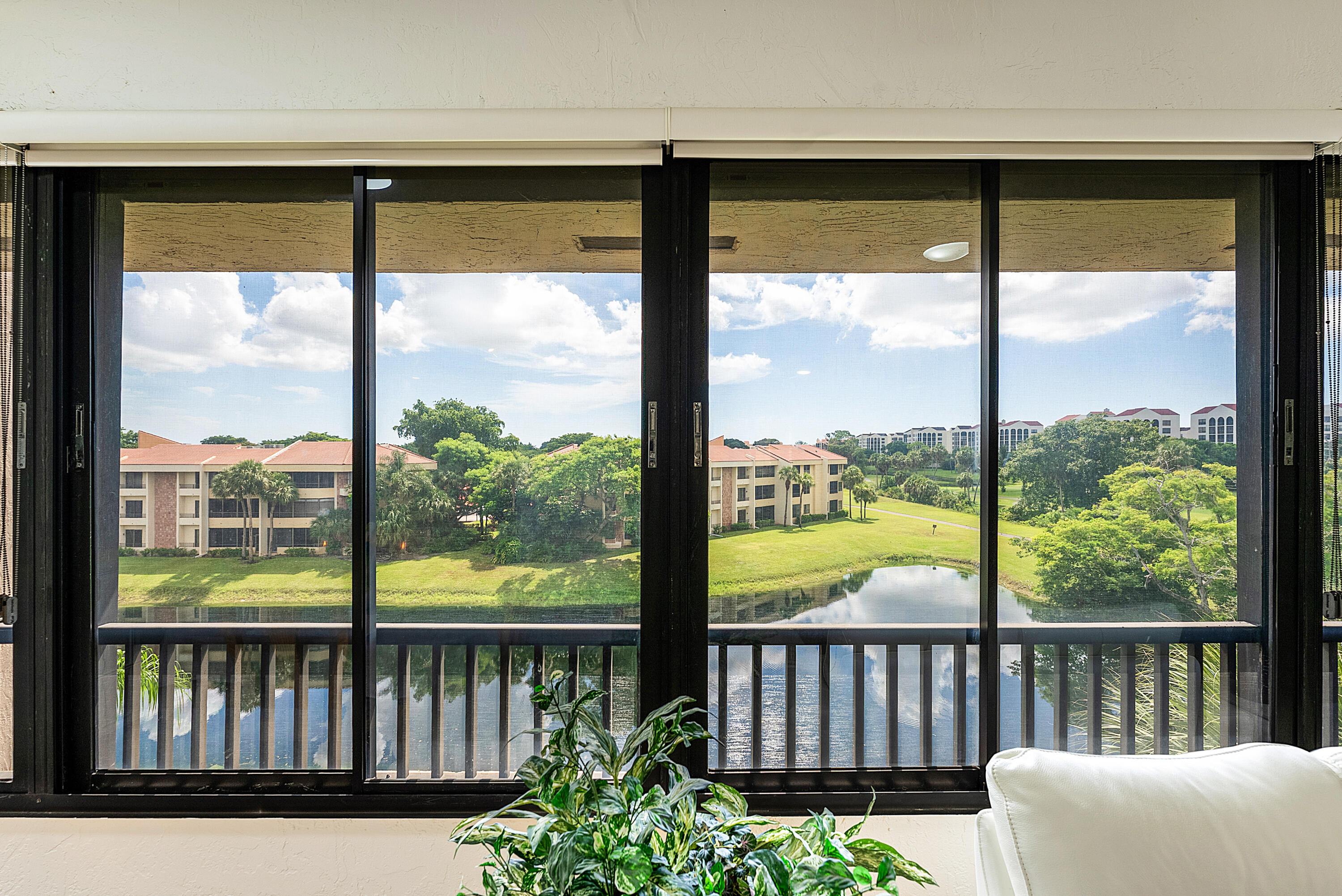 7546 La Paz Boulevard E 404