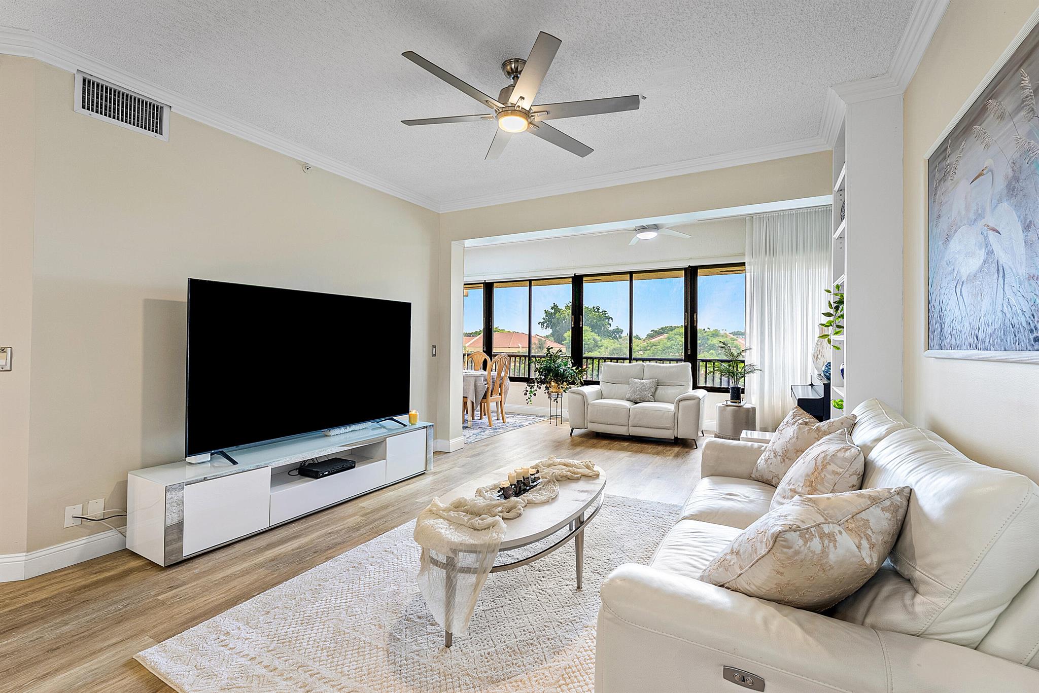 7546 La Paz Boulevard E 404