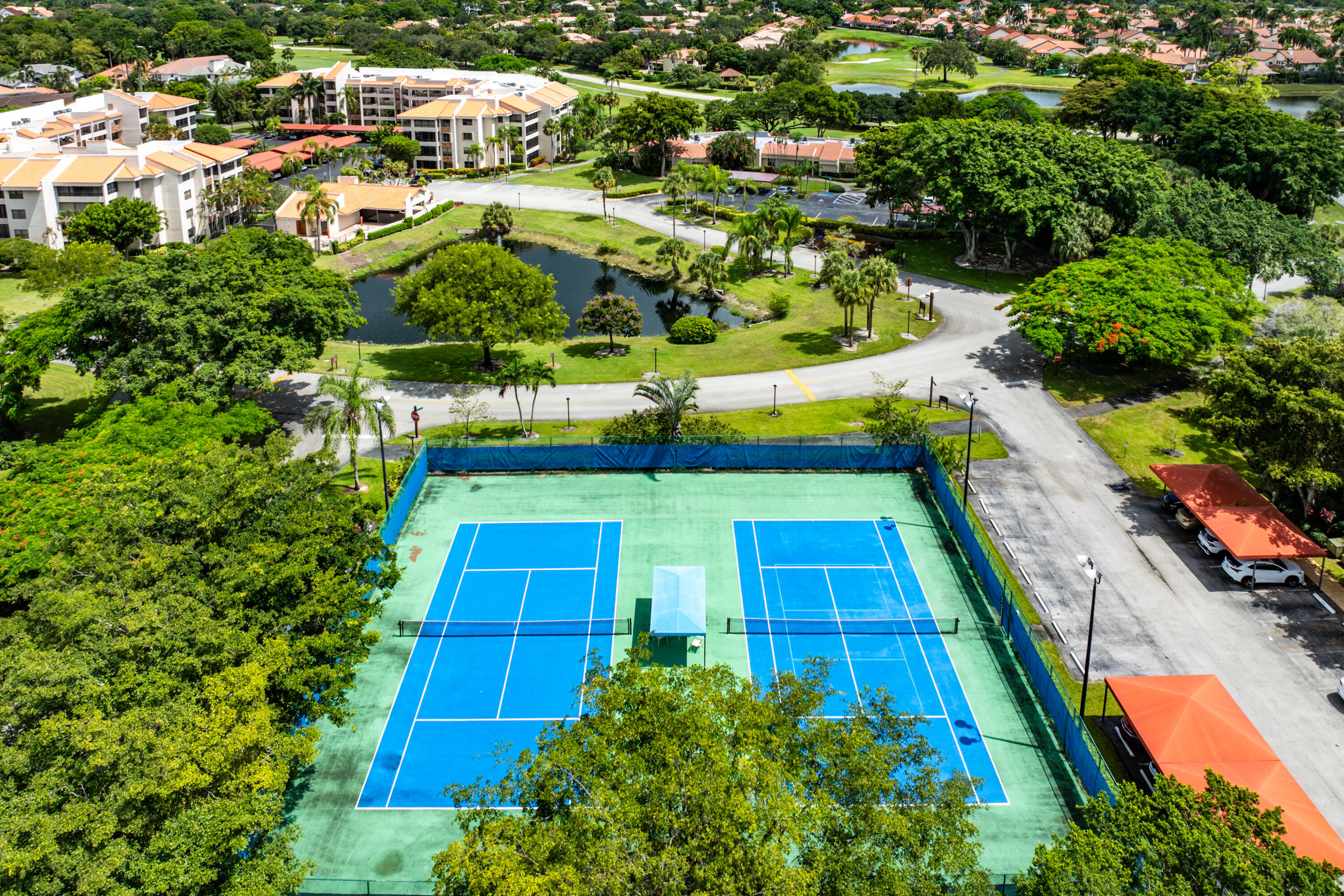 7546 La Paz Boulevard E 404