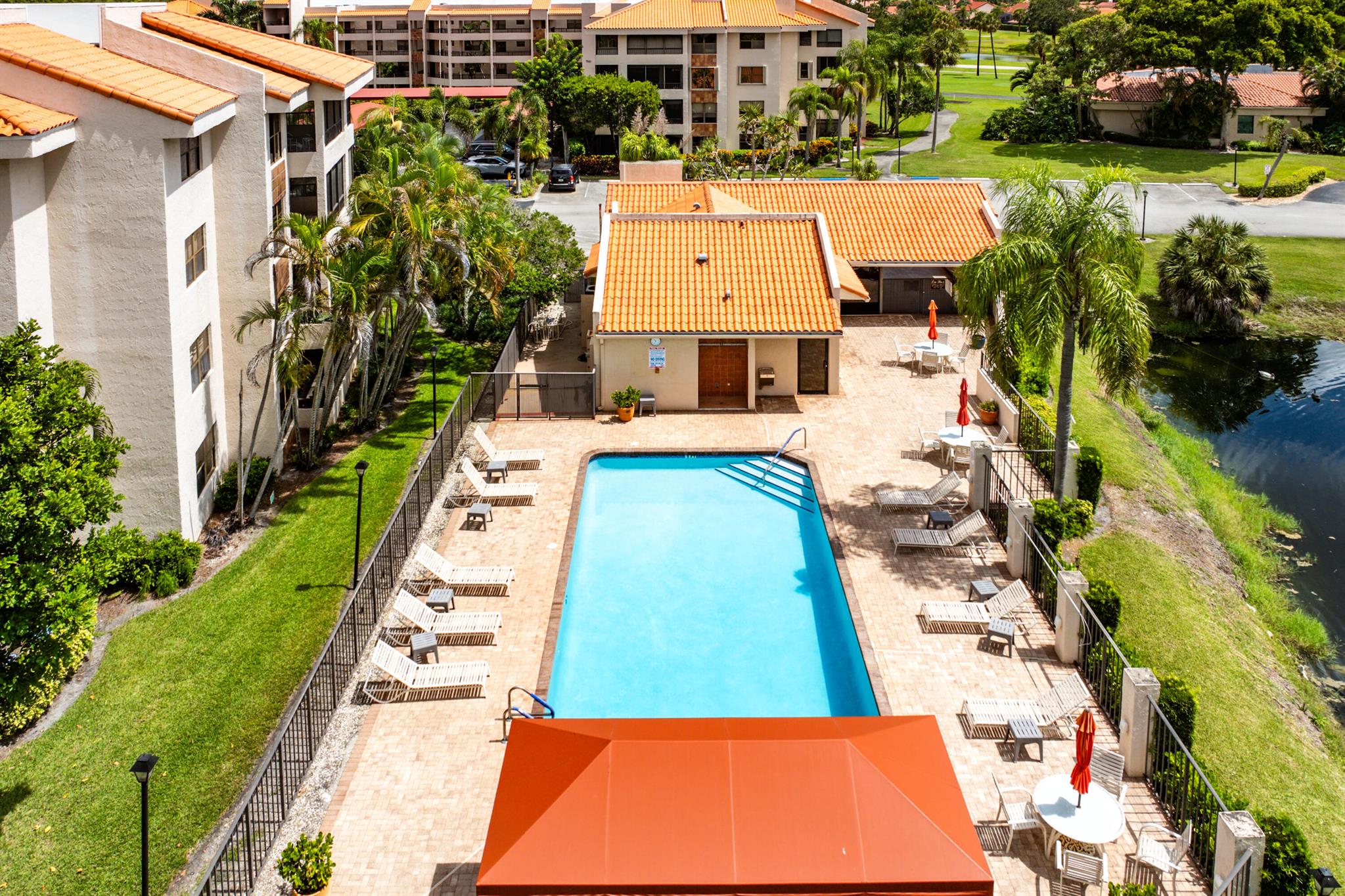 7546 La Paz Boulevard E 404