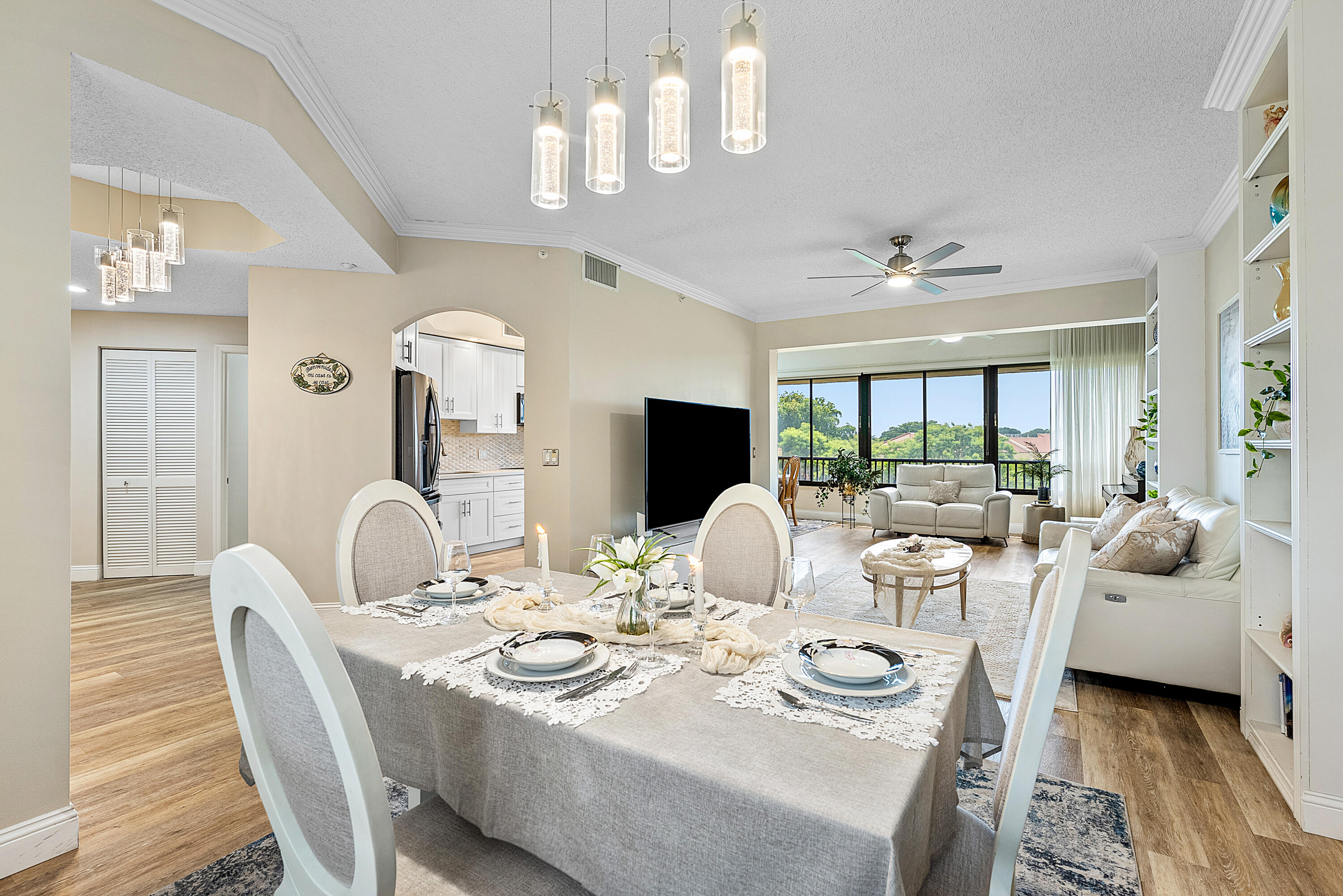 7546 La Paz Boulevard E 404