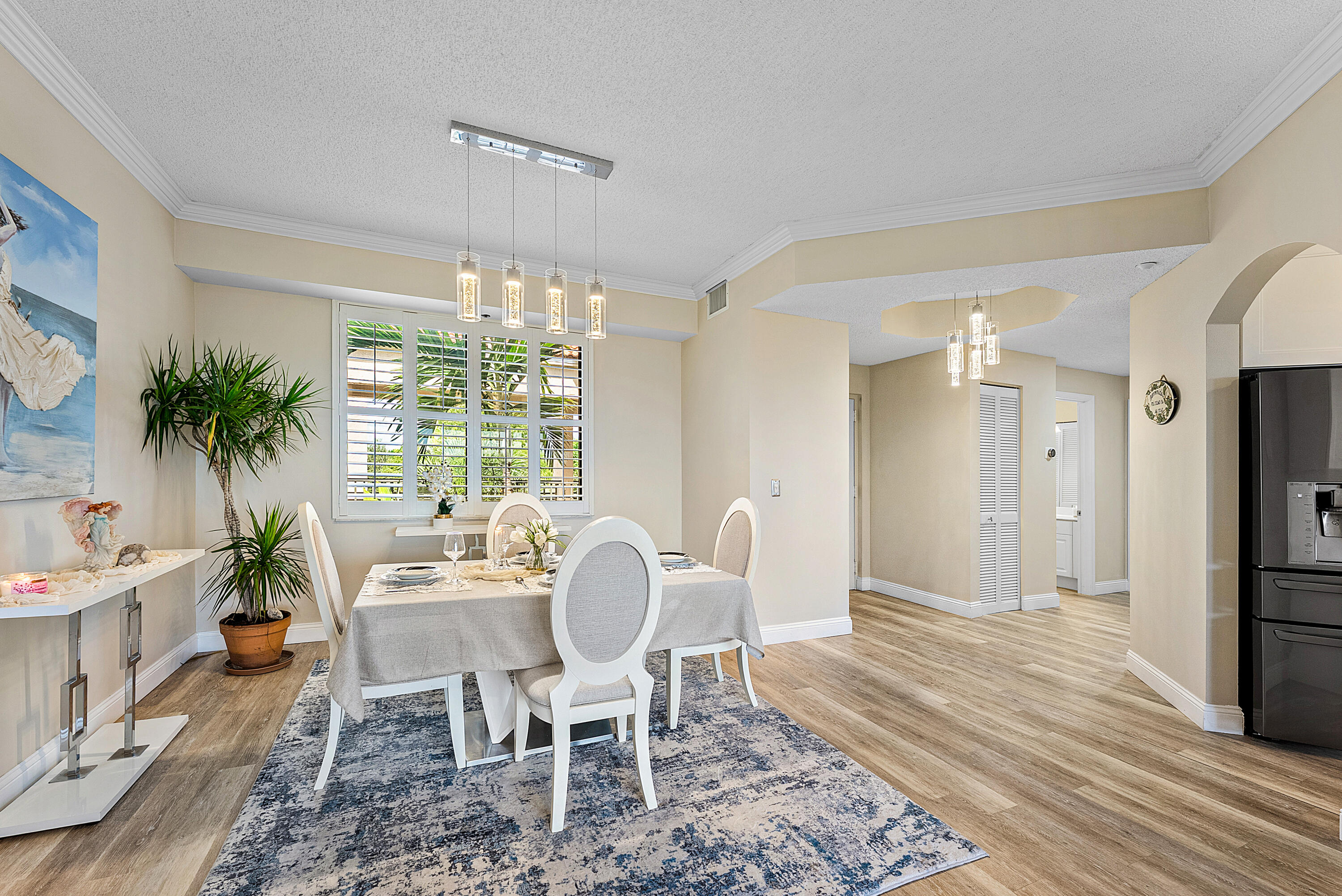 7546 La Paz Boulevard E 404