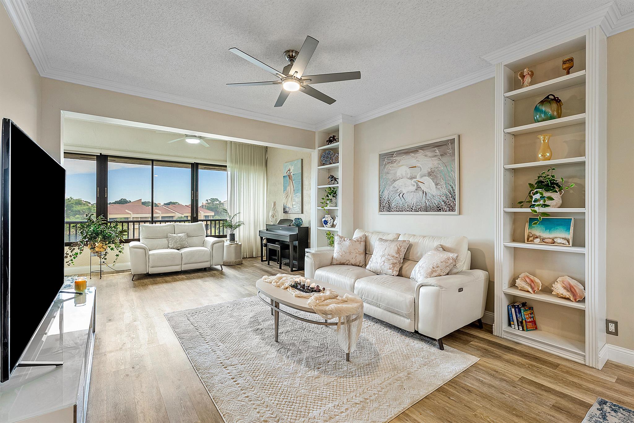 7546 La Paz Boulevard E 404