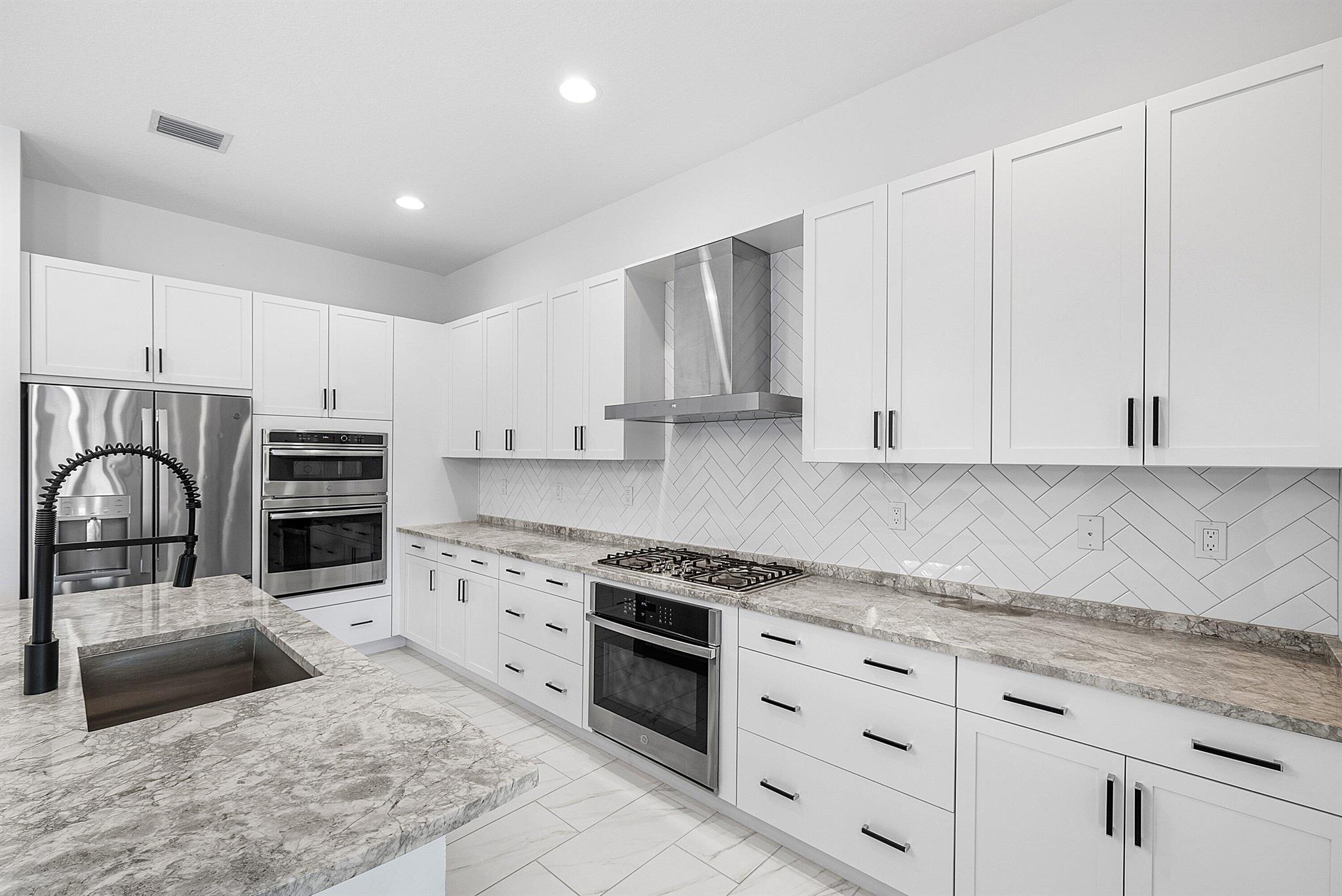 17390 Pagoda Palms Drive