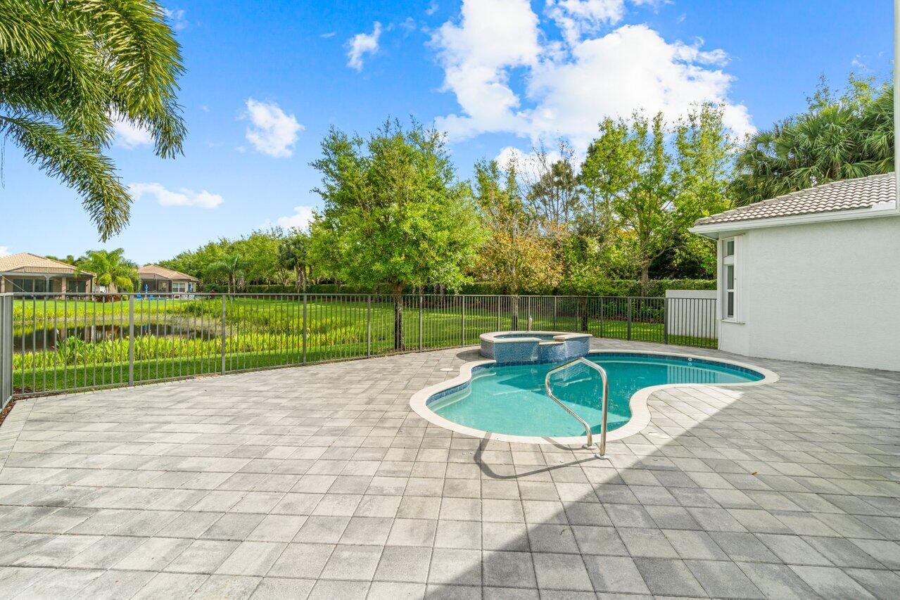 9039 Ribbons Ridge Point