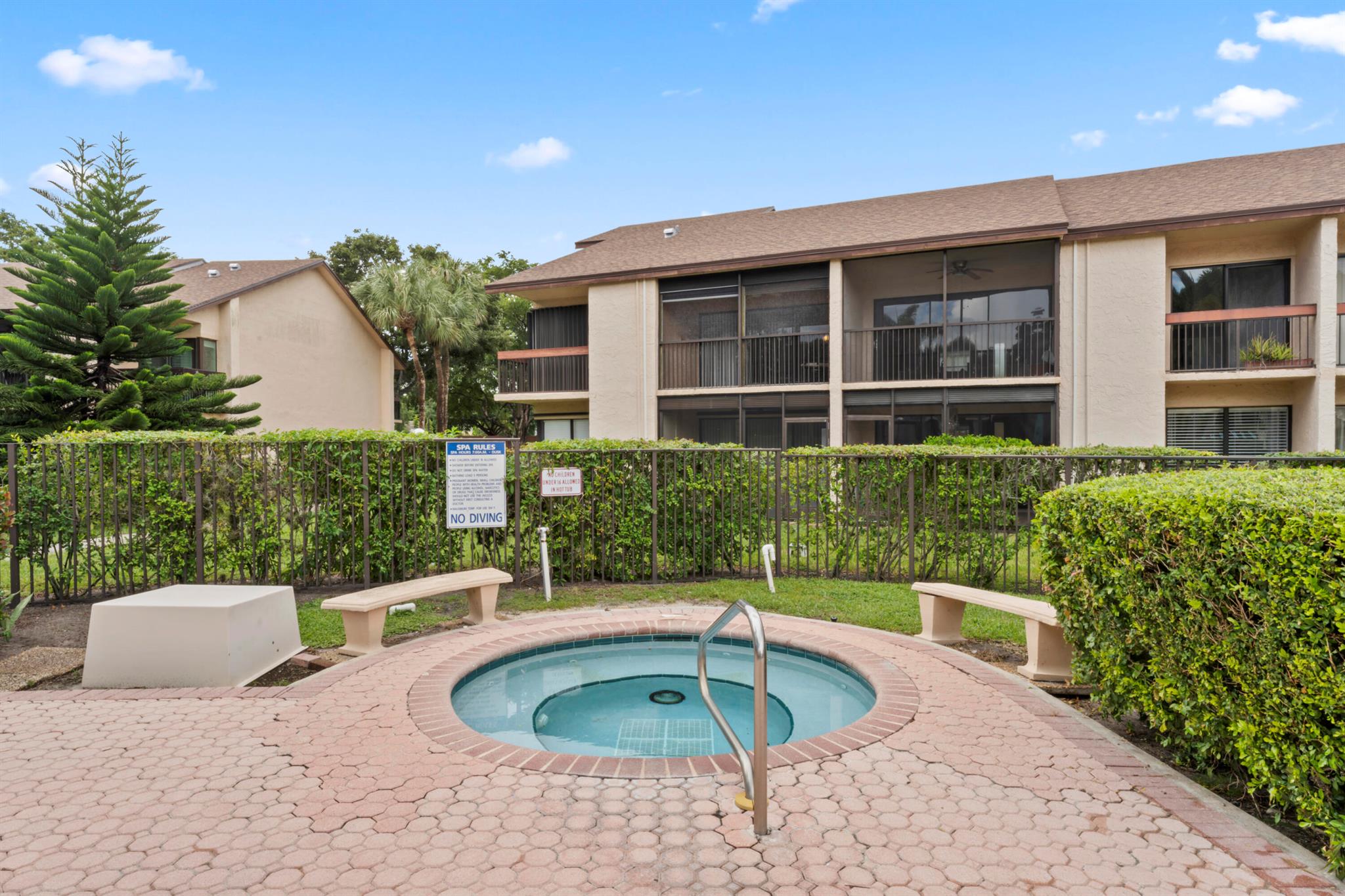 2339 SW 15th Street #27