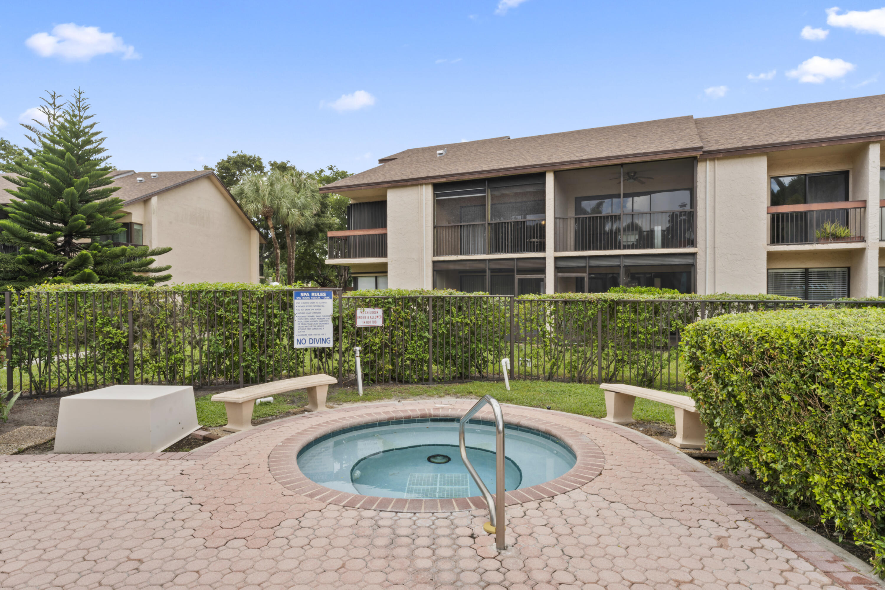 2339 SW 15th Street #27