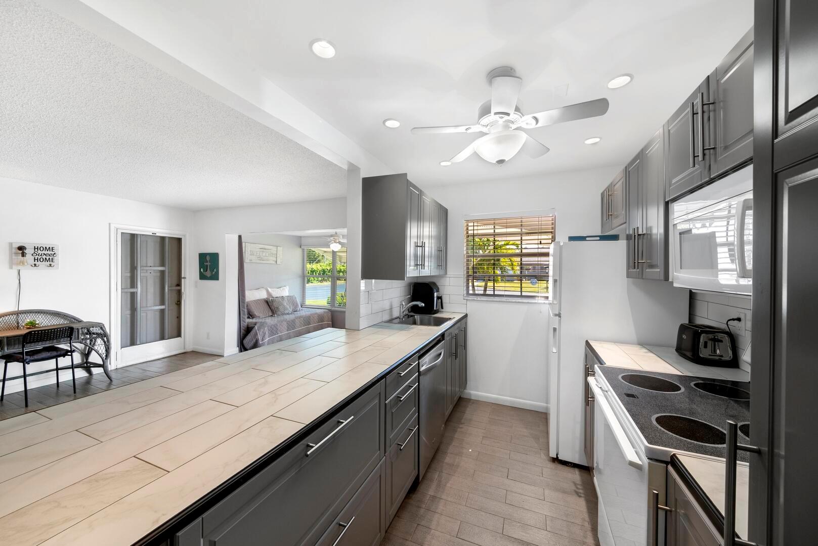 1382 High Point Way NE C