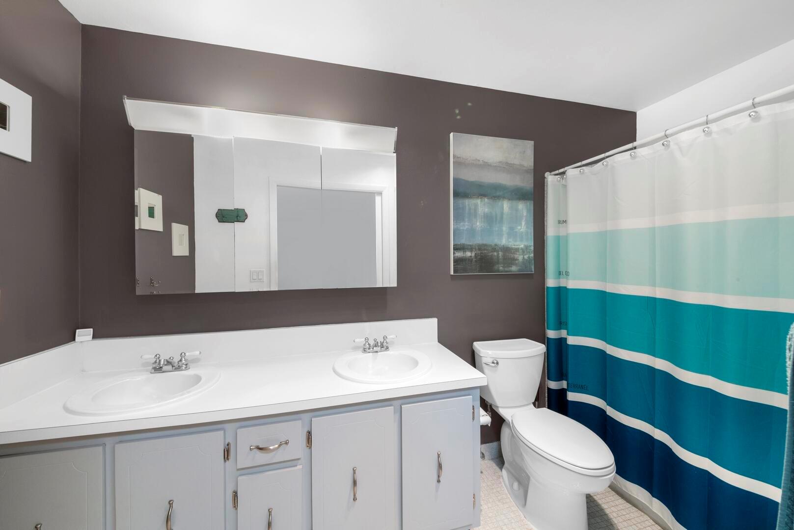 1382 High Point Way NE C