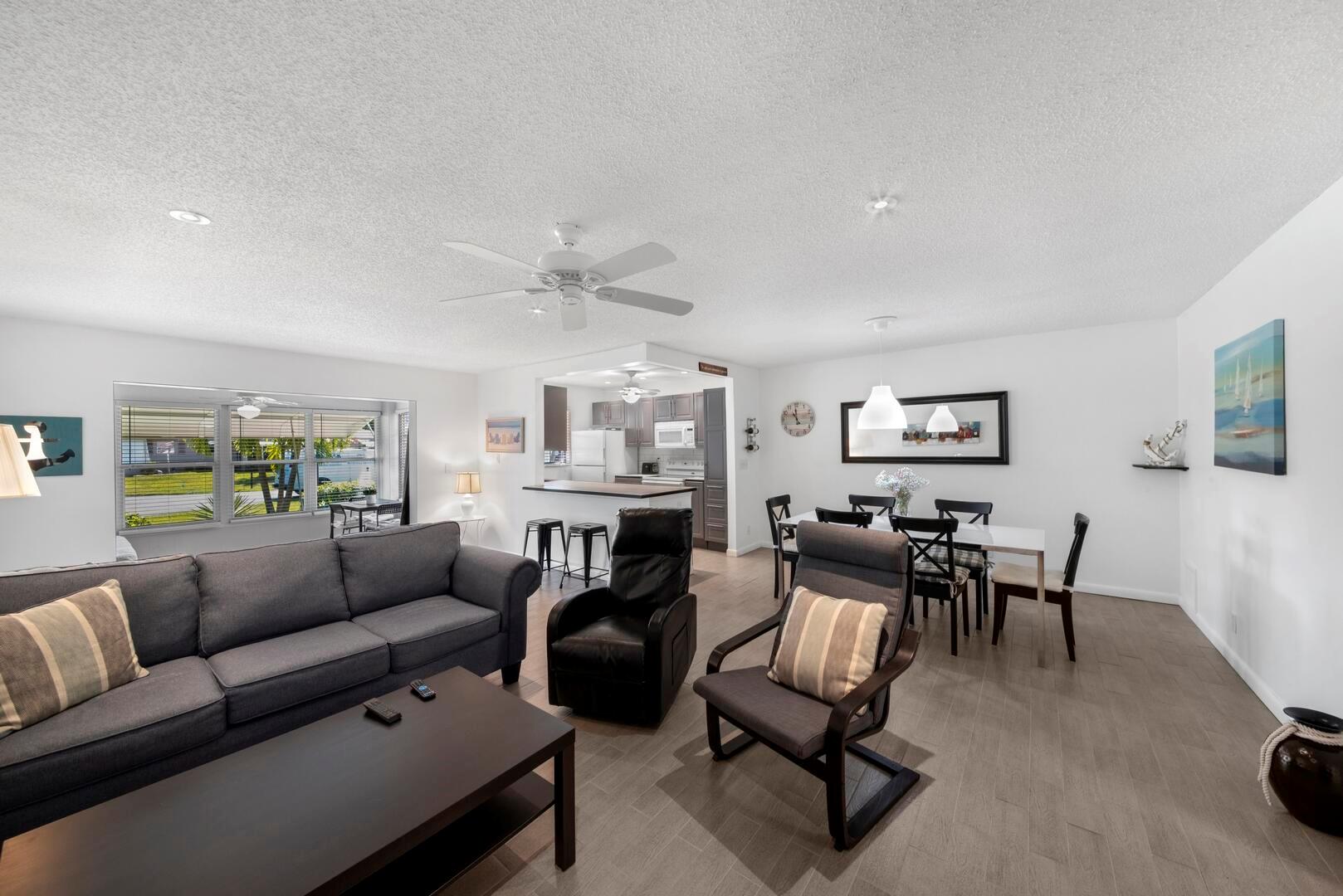 1382 High Point Way NE C