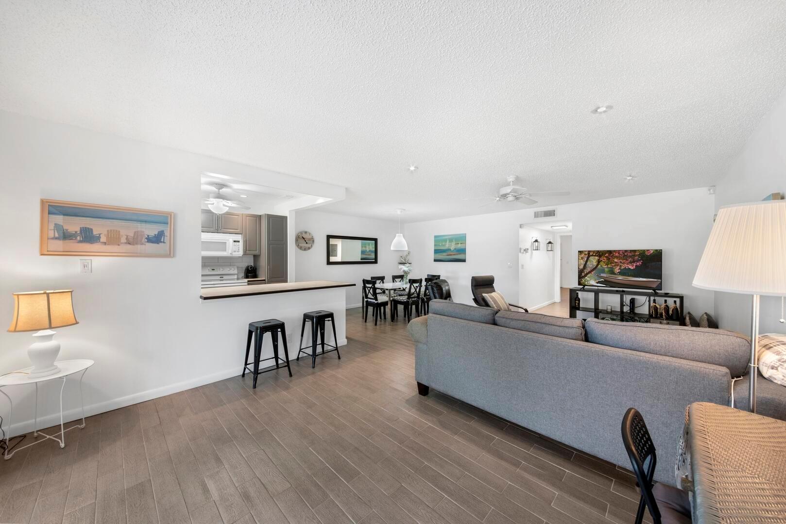 1382 High Point Way NE C