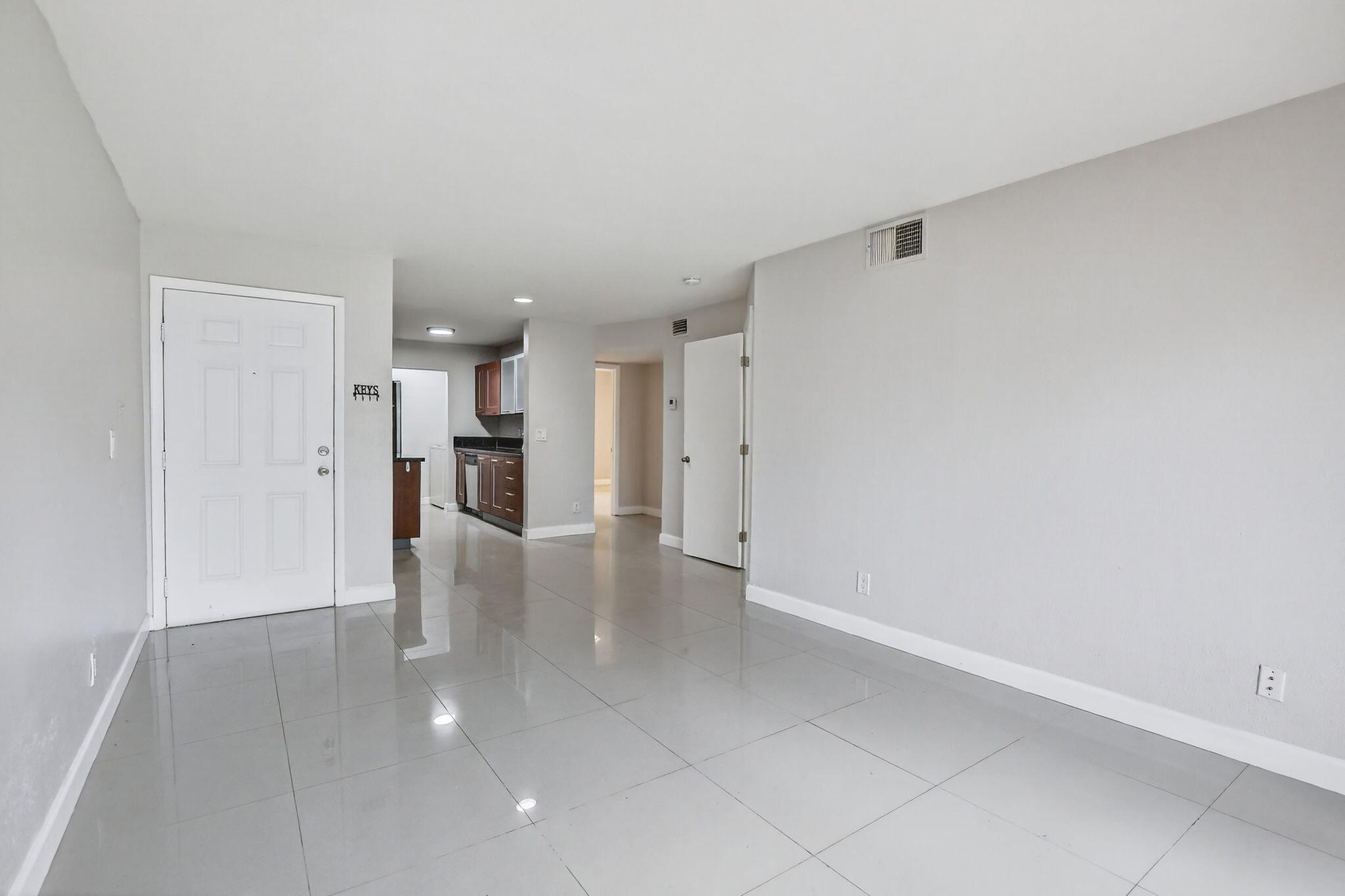8789 NW 39 Street 8789
