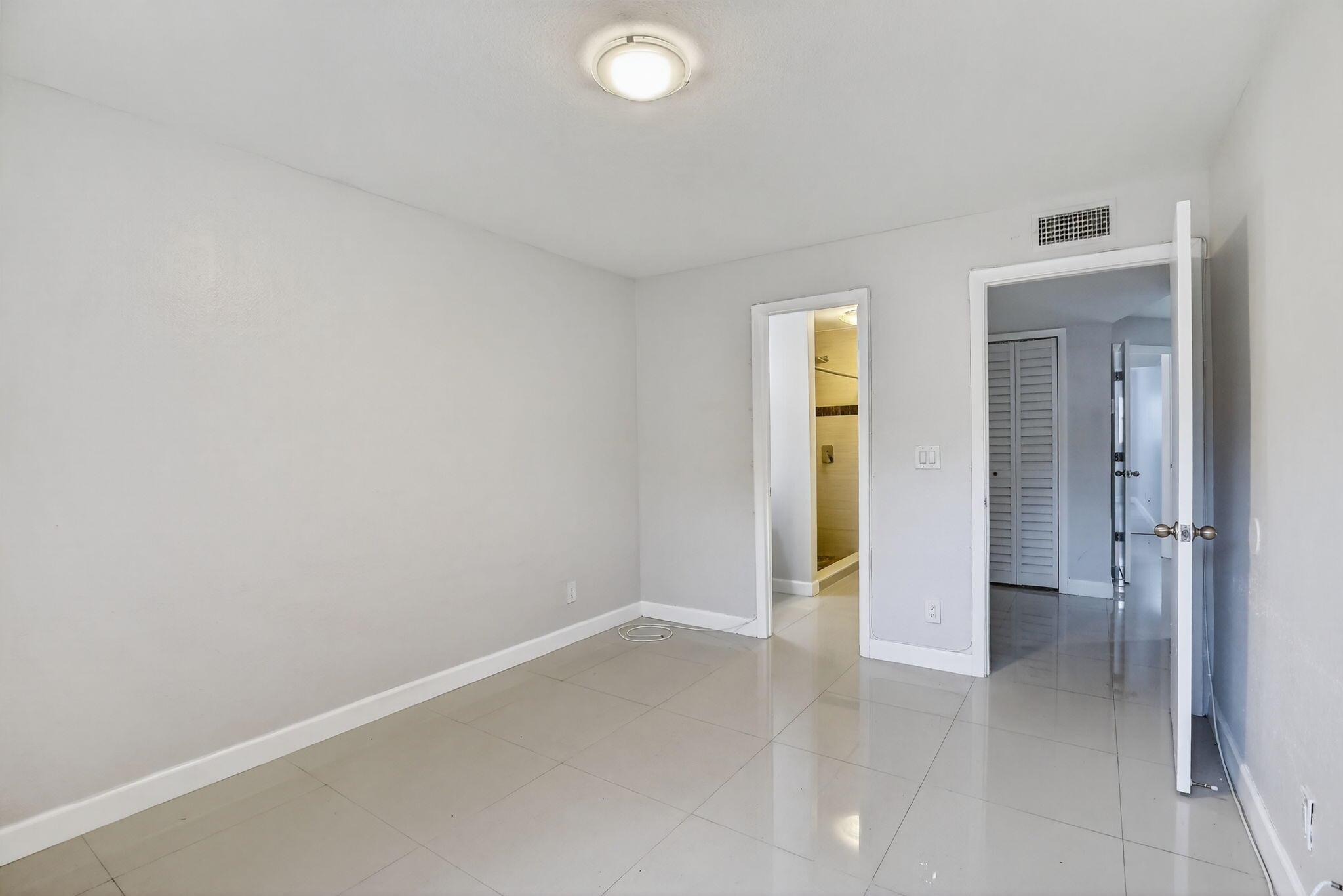 8789 NW 39 Street 8789