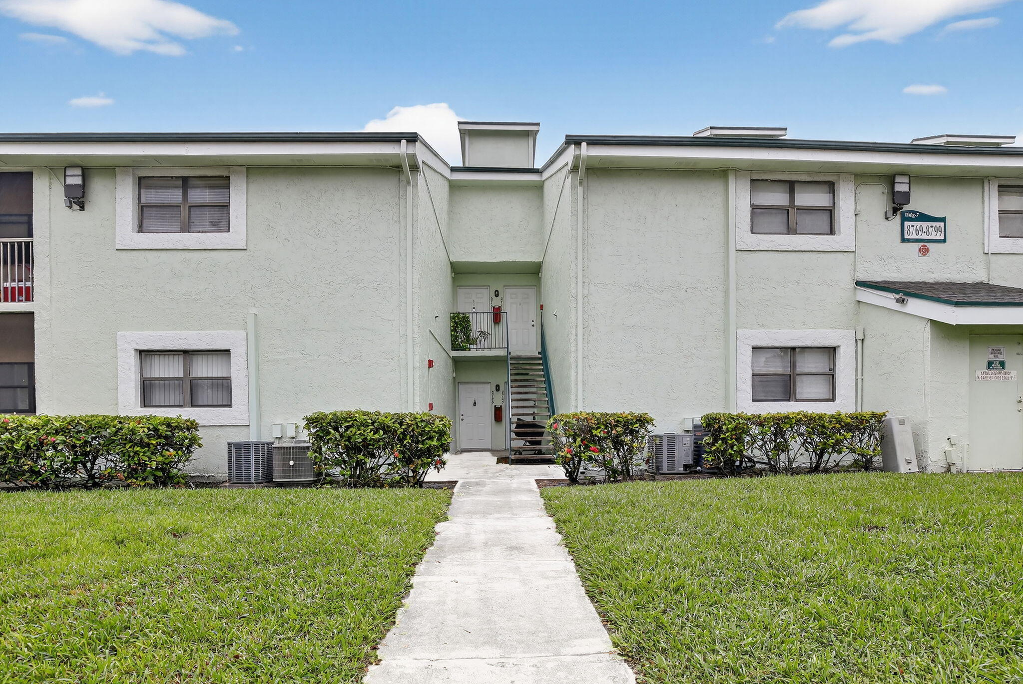 8789 NW 39 Street 8789