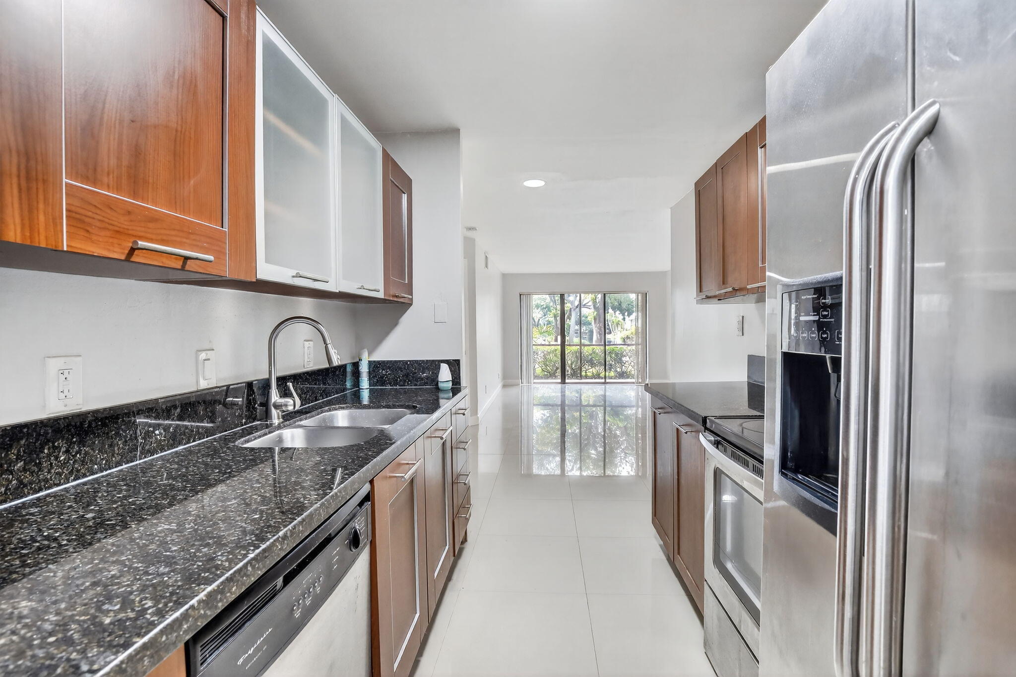 8789 NW 39 Street 8789