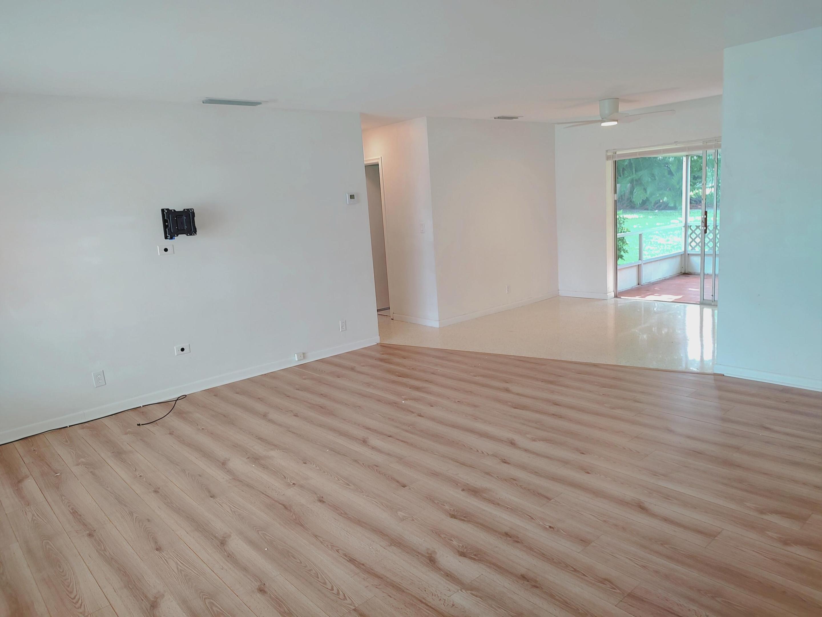4899 NW 5th Avenue