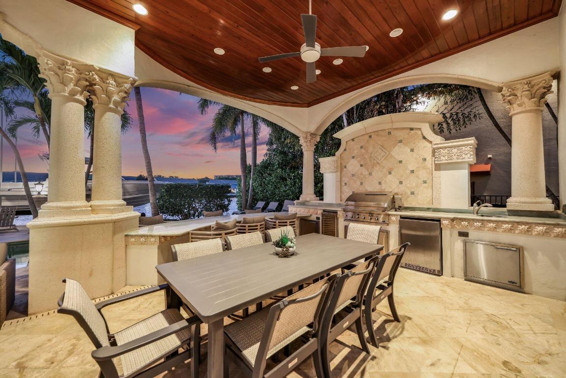 4216 Intracoastal Drive