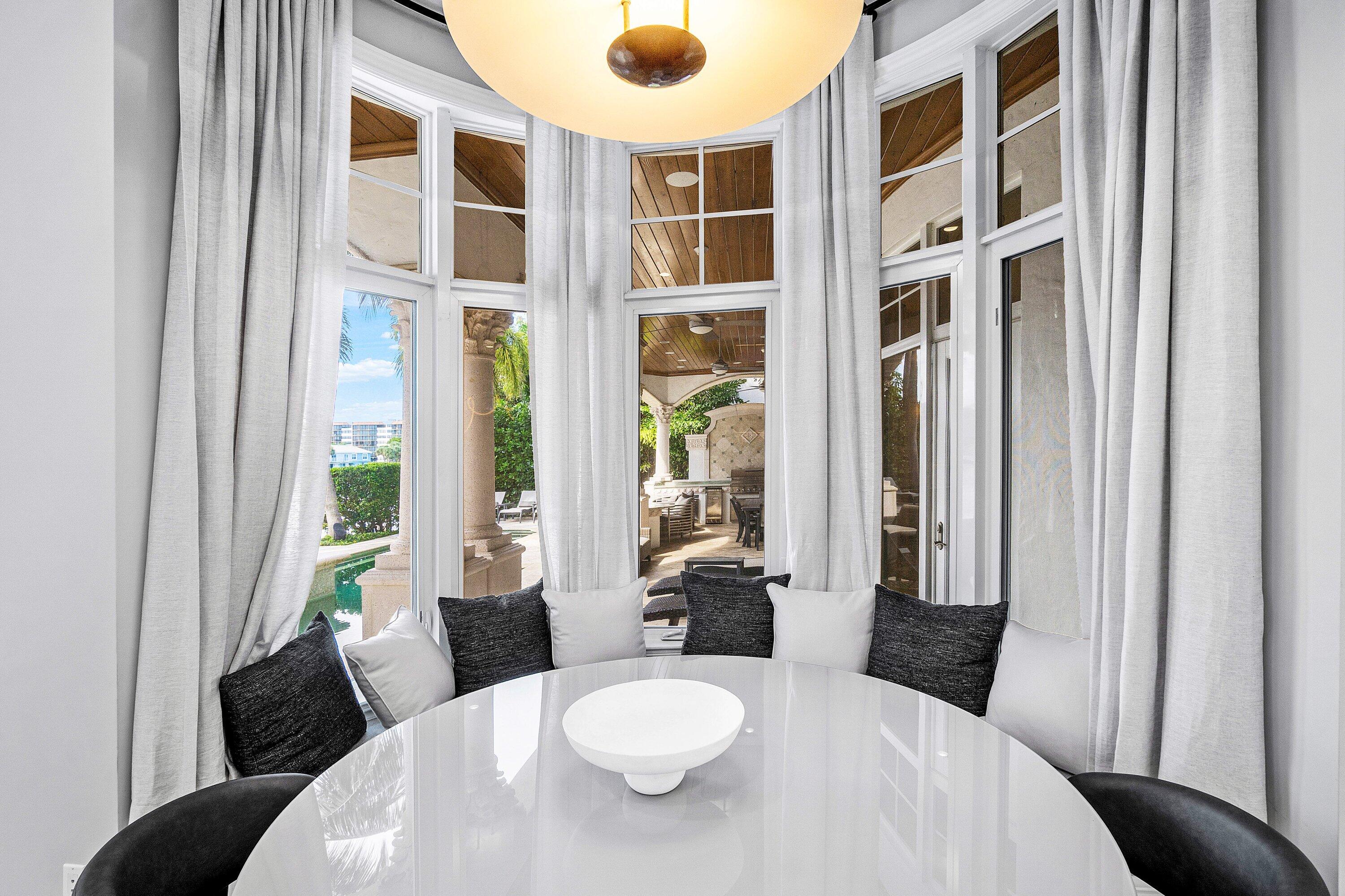 4216 Intracoastal Drive