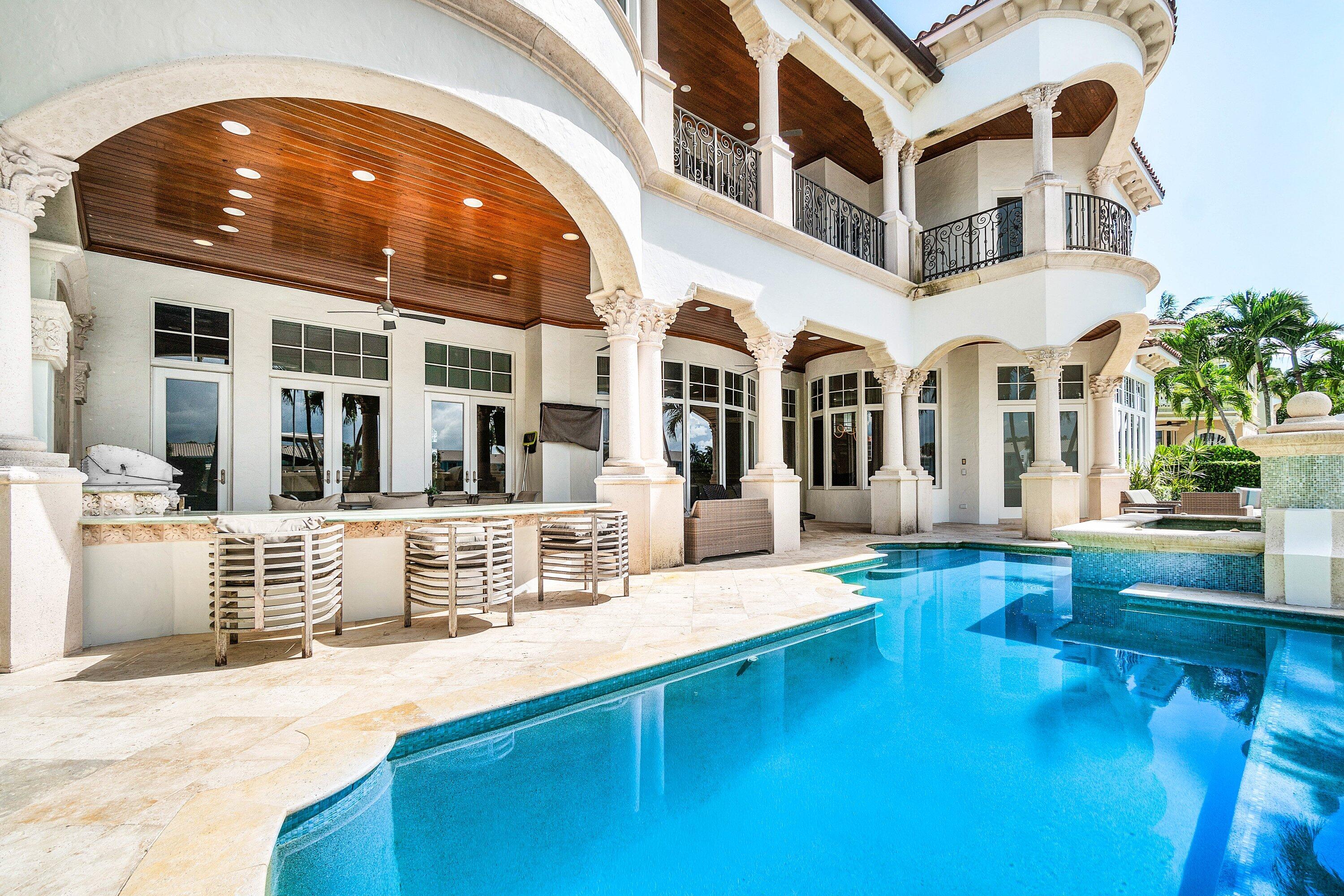 4216 Intracoastal Drive