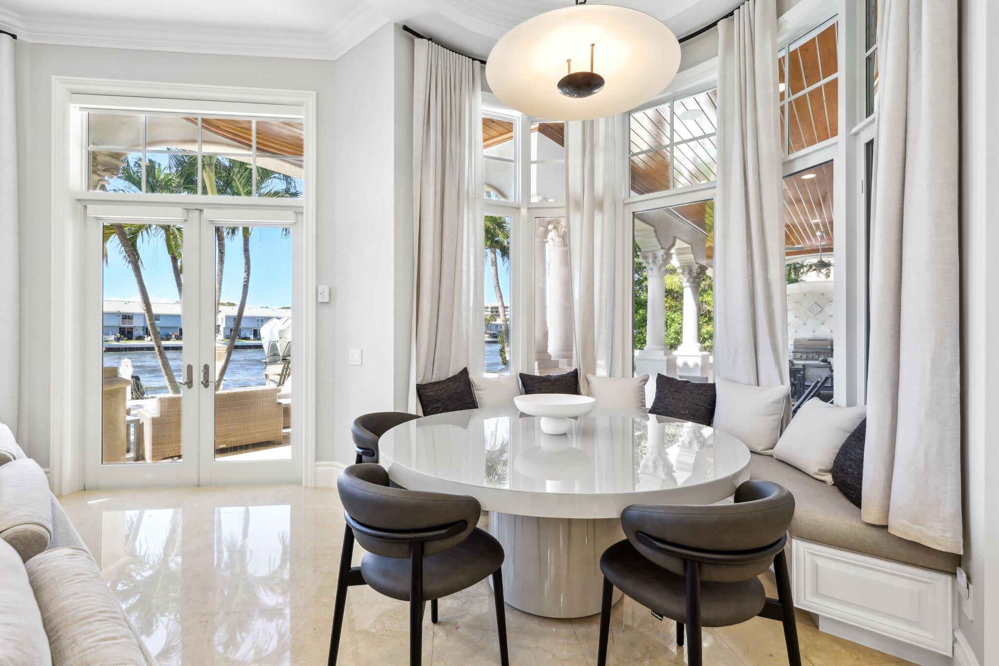 4216 Intracoastal Drive