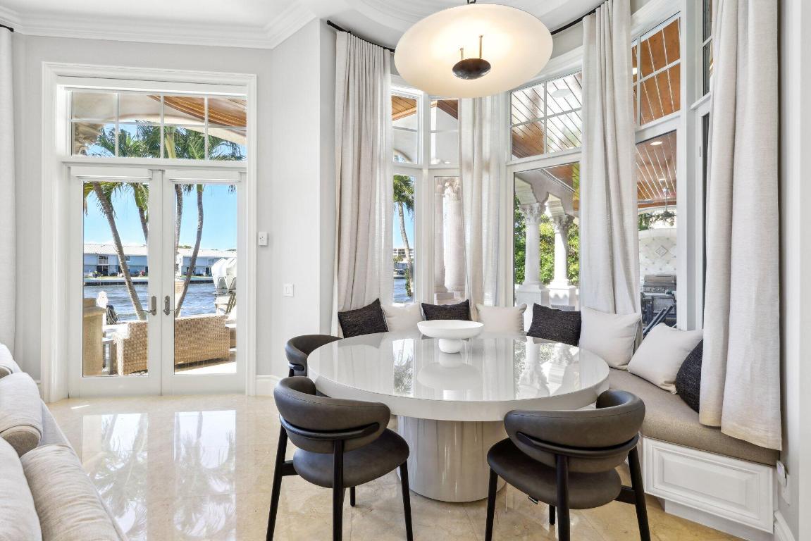 4216 Intracoastal Drive