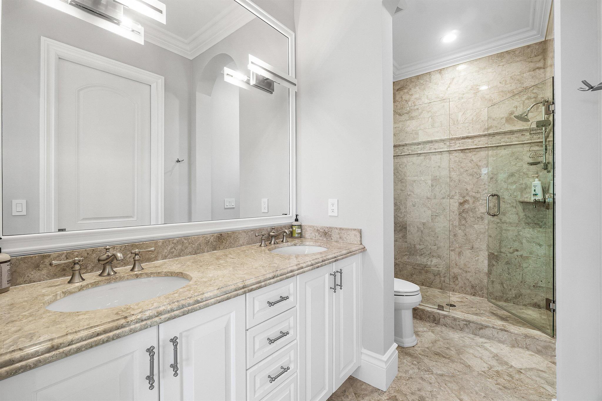 4216 Intracoastal Drive