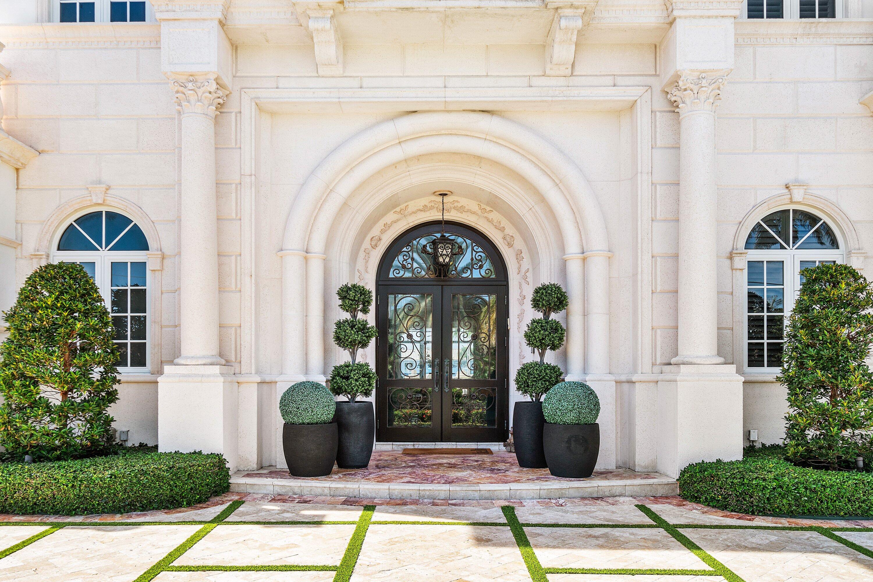 4216 Intracoastal Drive