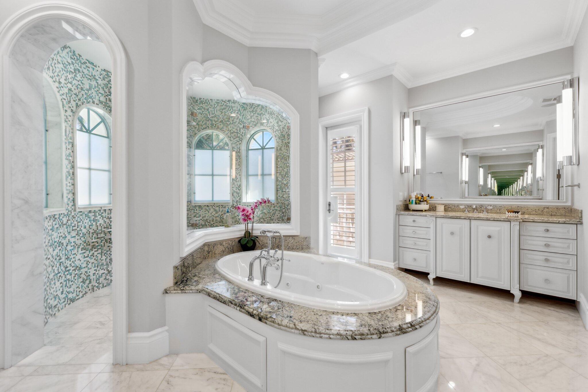 4216 Intracoastal Drive