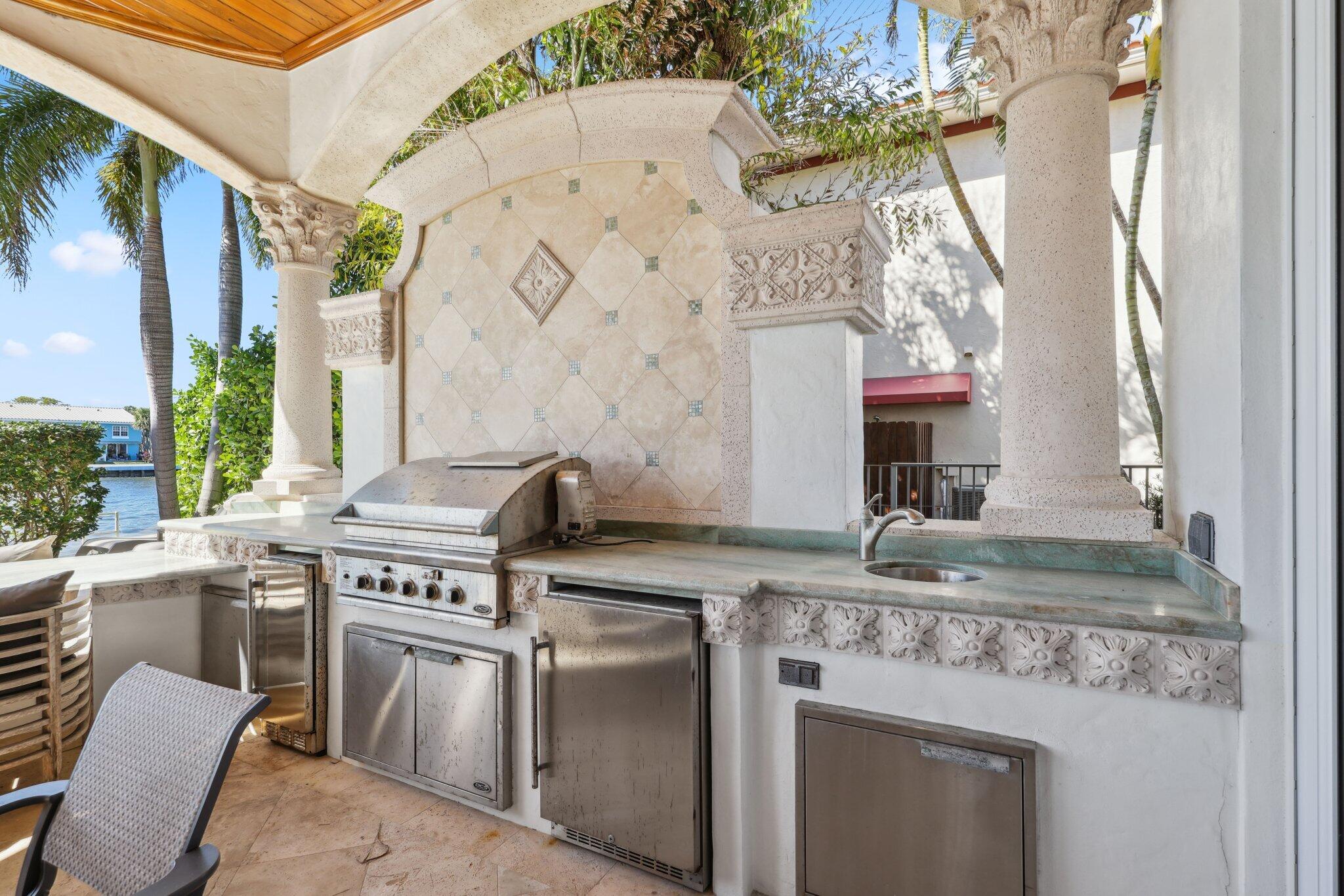 4216 Intracoastal Drive