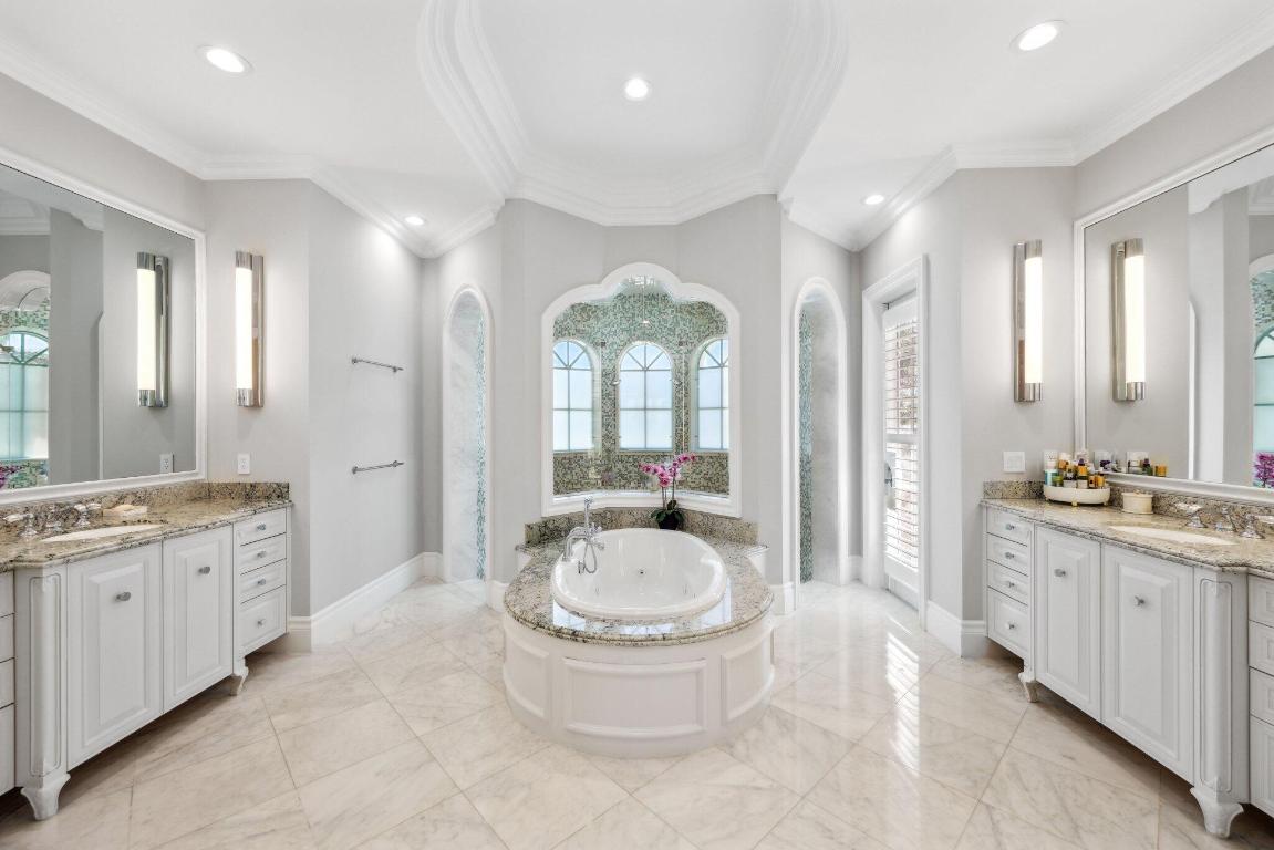 4216 Intracoastal Drive