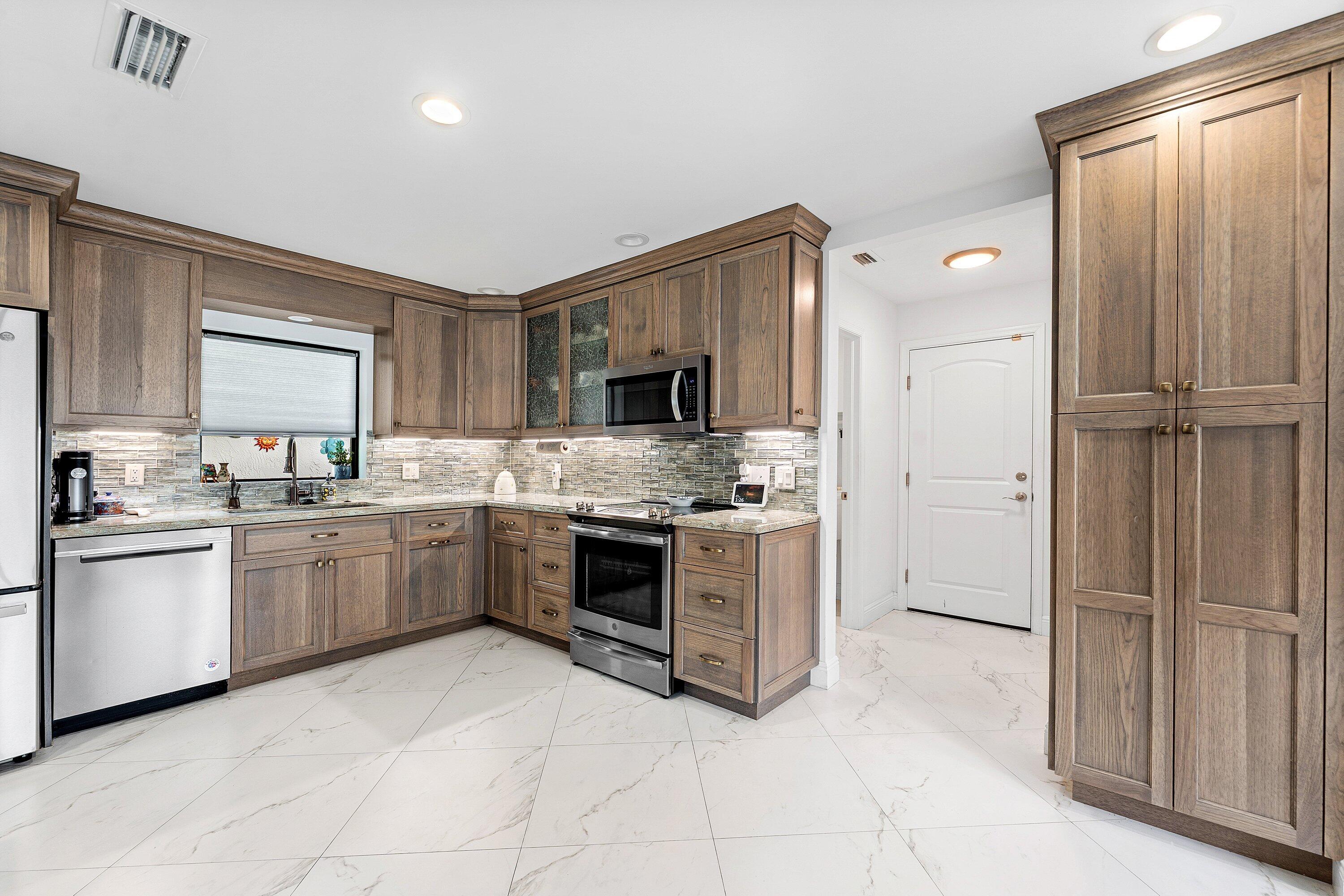 35 Woods Lane